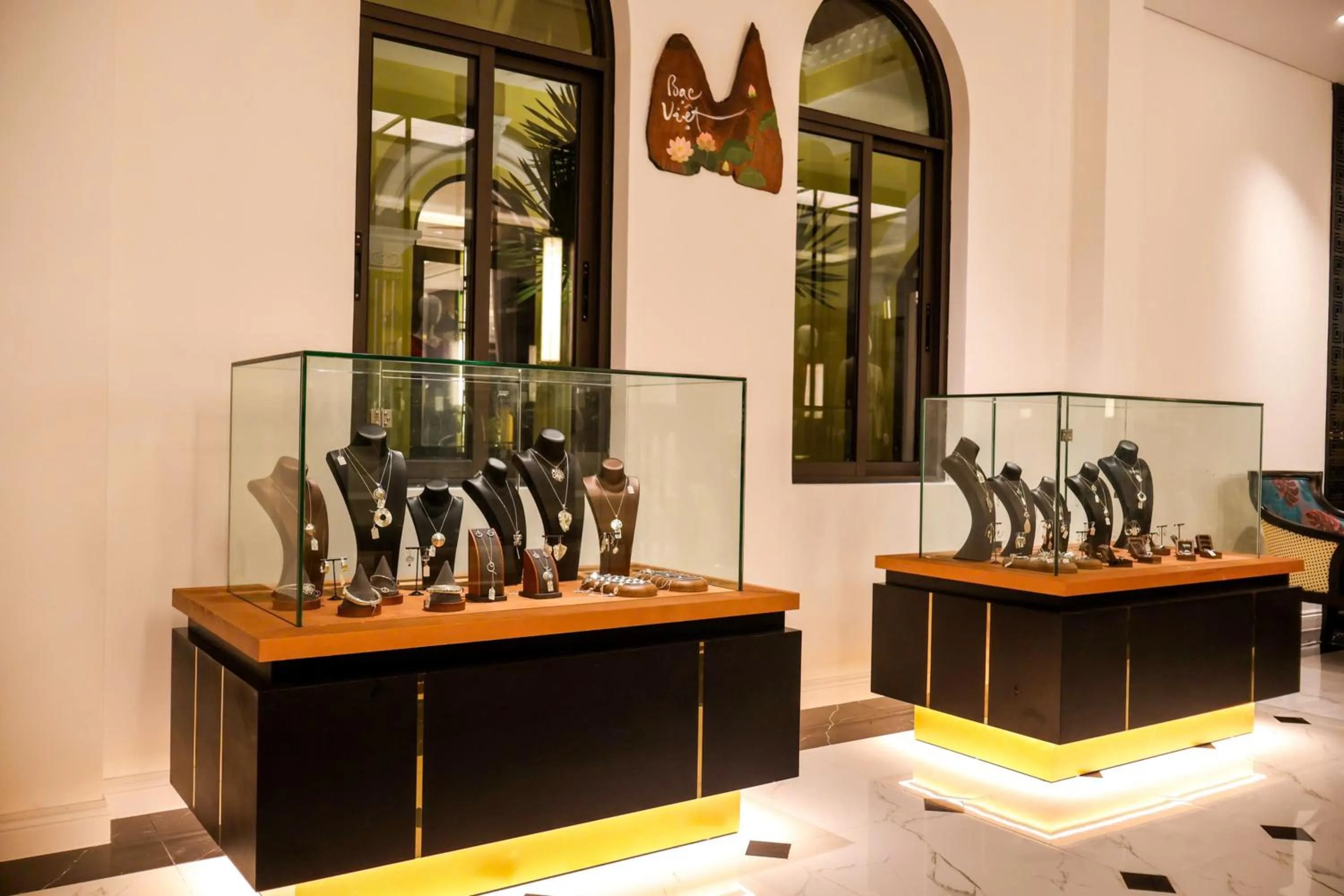 Shopping Area in Nesta Hoian Resort & Spa