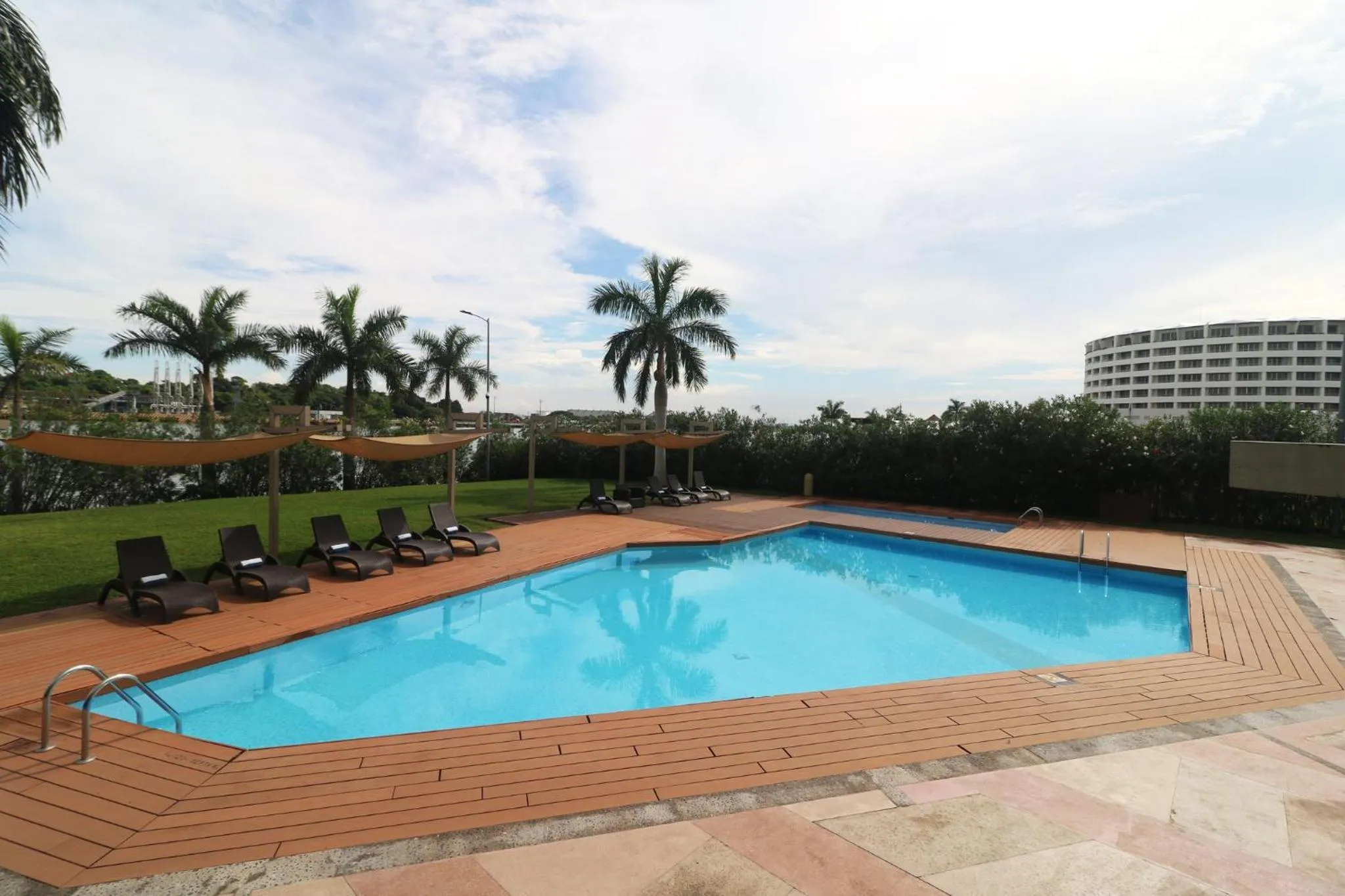 Swimming pool in Holiday Inn Express - Tuxpan by IHG