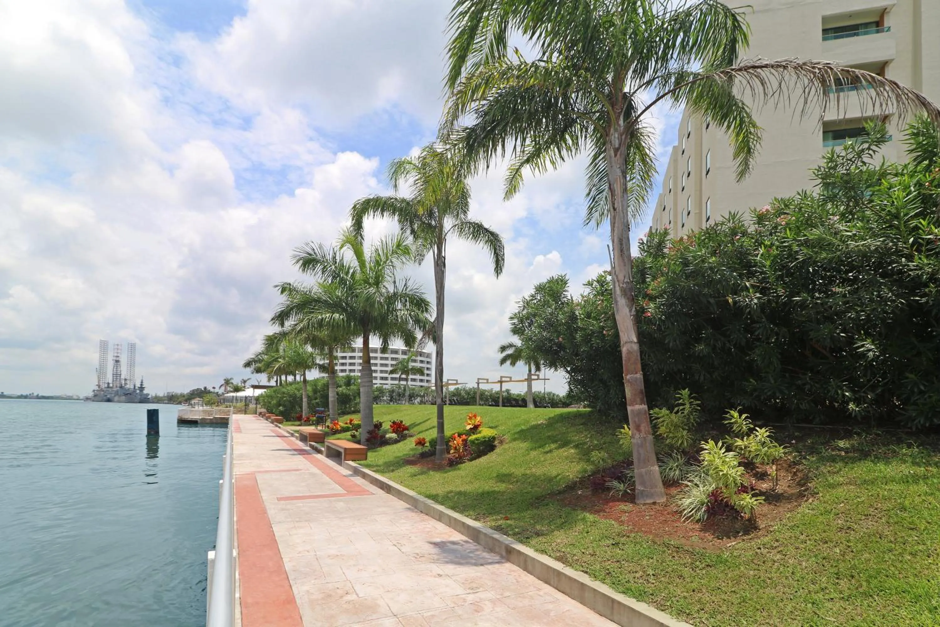 Property building in Holiday Inn Express - Tuxpan by IHG