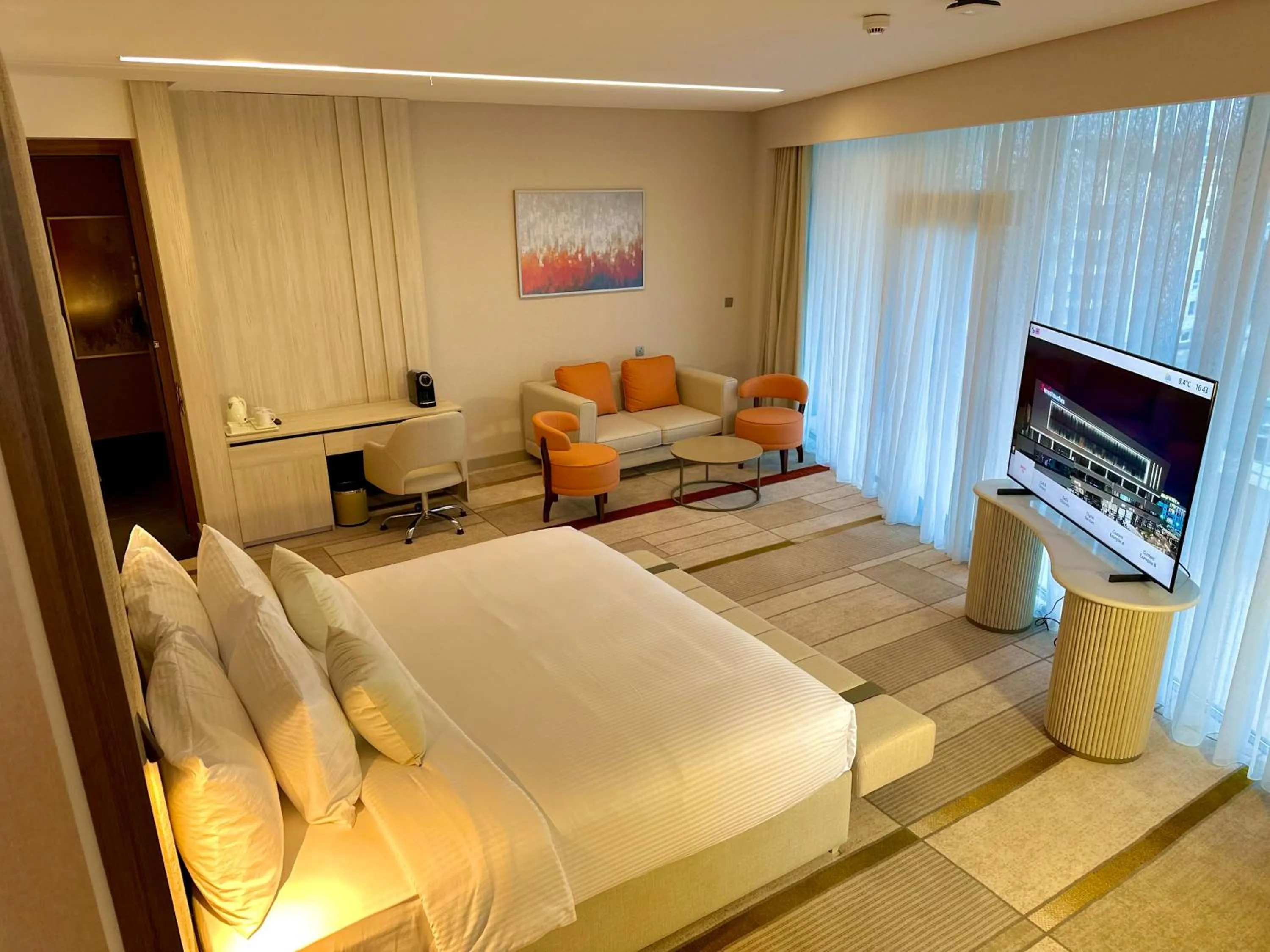 Bedroom, Bed in Swisstouches Hotel Amman