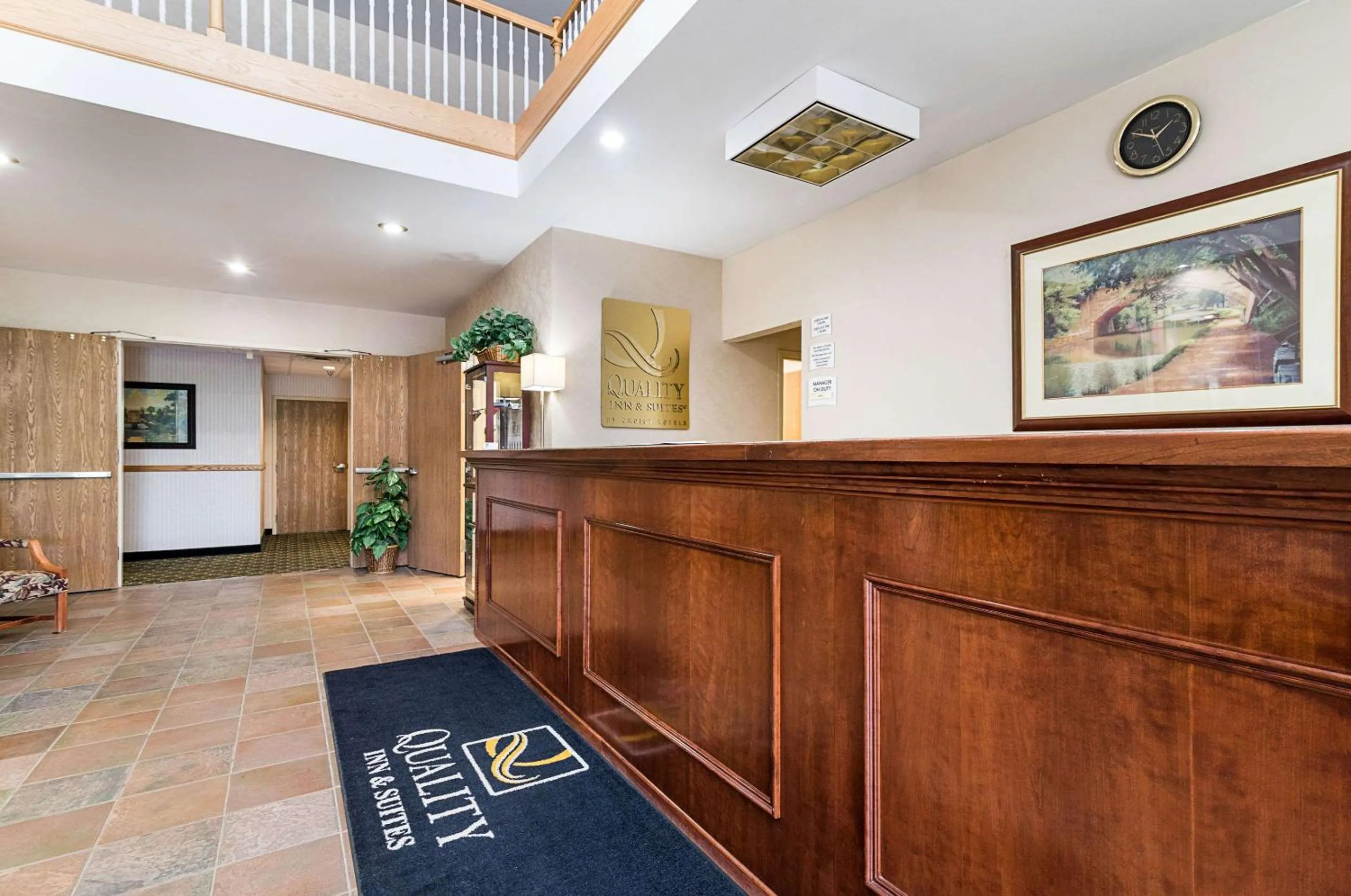 Lobby or reception in Quality Inn & Suites Schoharie near Howe Caverns