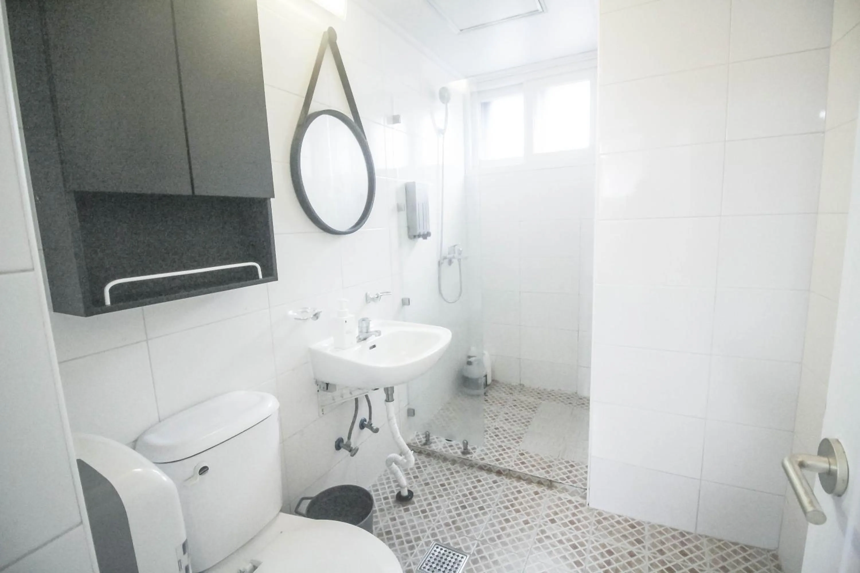 Bathroom in Dada Stay Hongdae