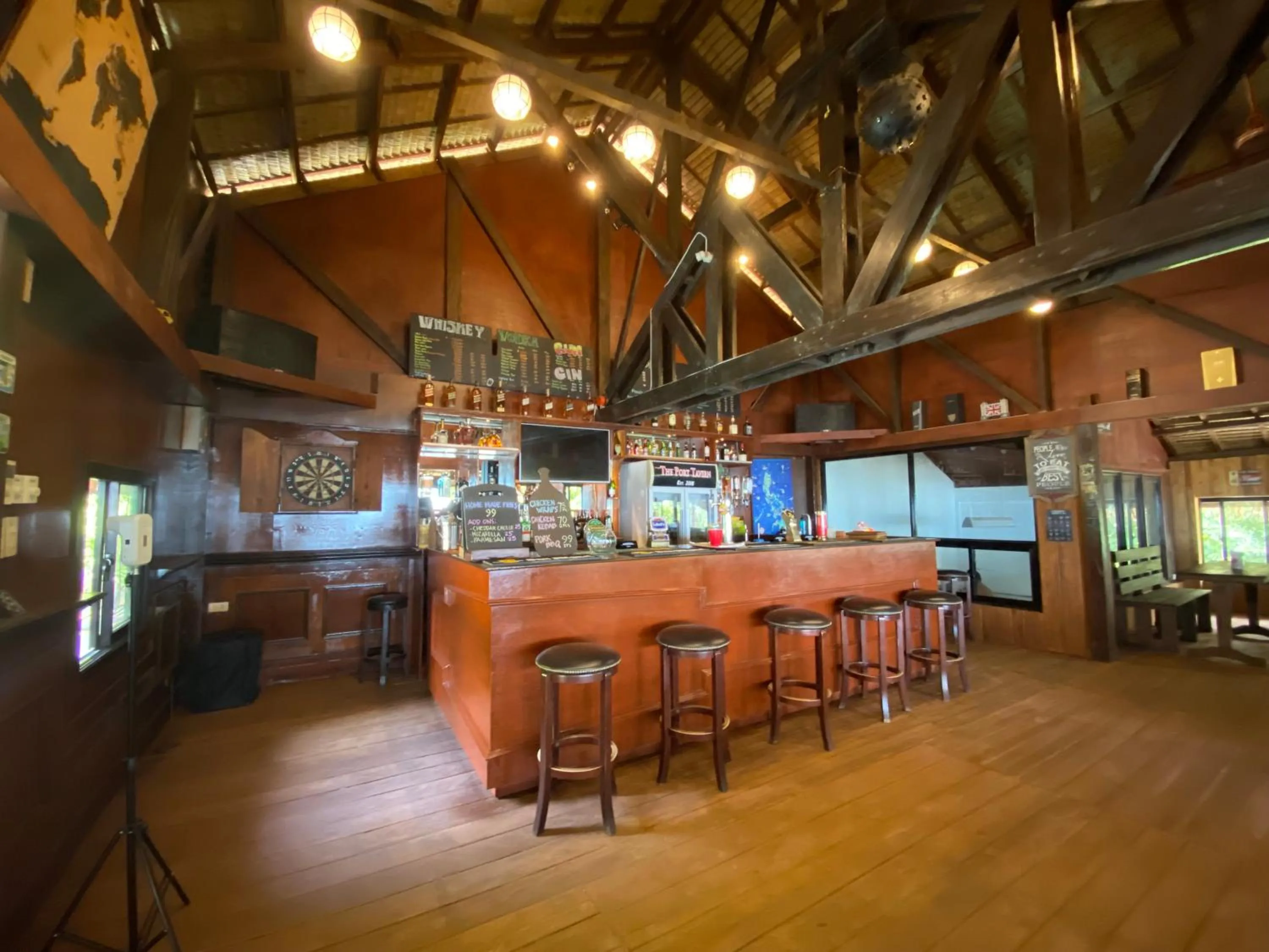 Restaurant/places to eat in Seasta Beach Resort