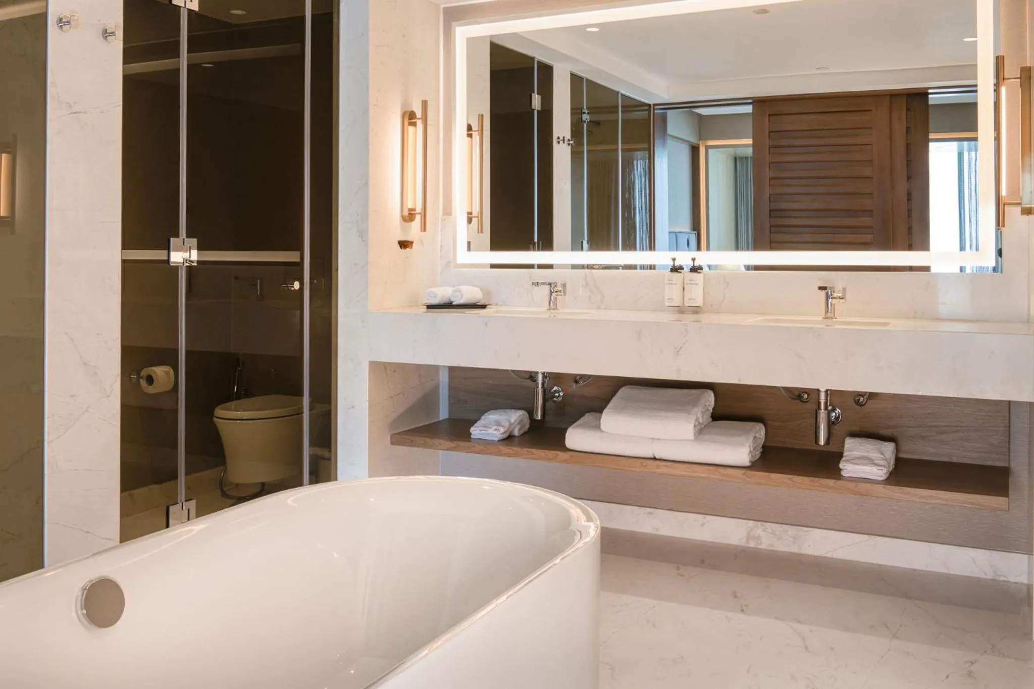 Bathroom in InterContinental Hotels Real Lima Miraflores by IHG