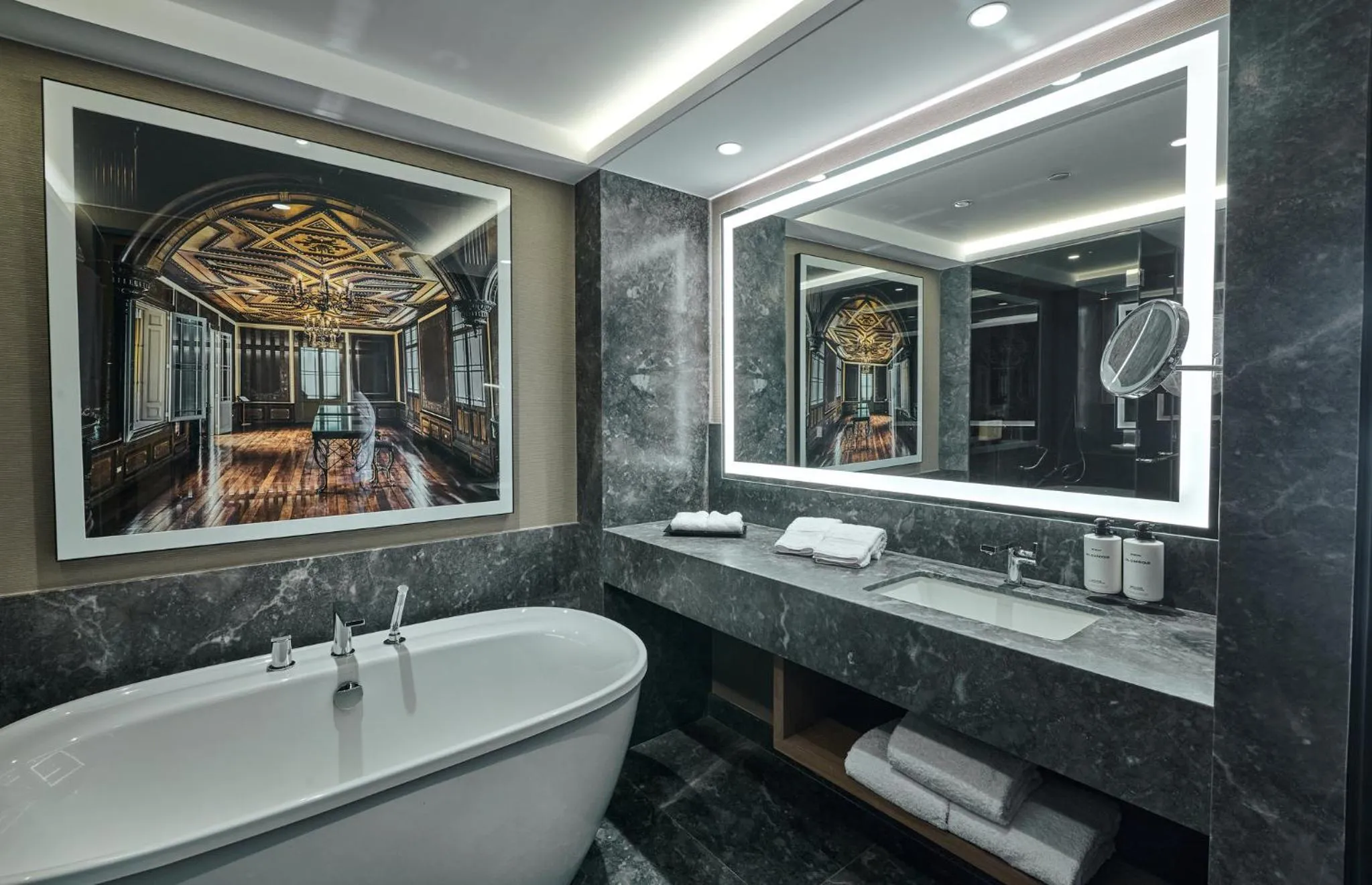 Photo of the whole room in InterContinental Hotels Real Lima Miraflores by IHG