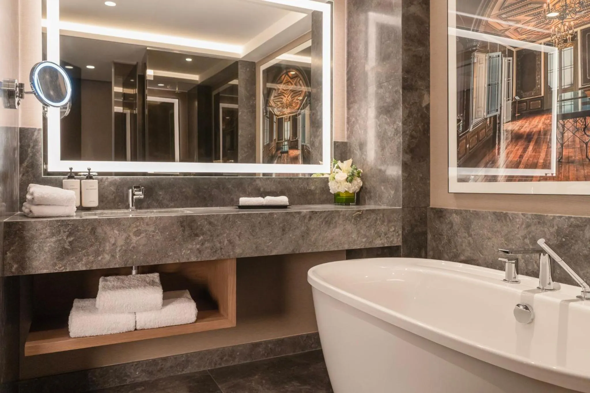 Bathroom in InterContinental Hotels Real Lima Miraflores by IHG