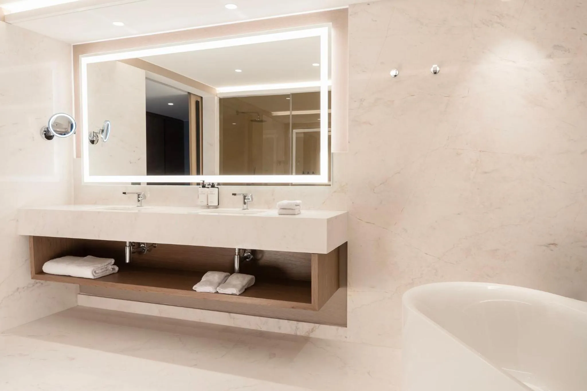 Bathroom in InterContinental Hotels Real Lima Miraflores by IHG