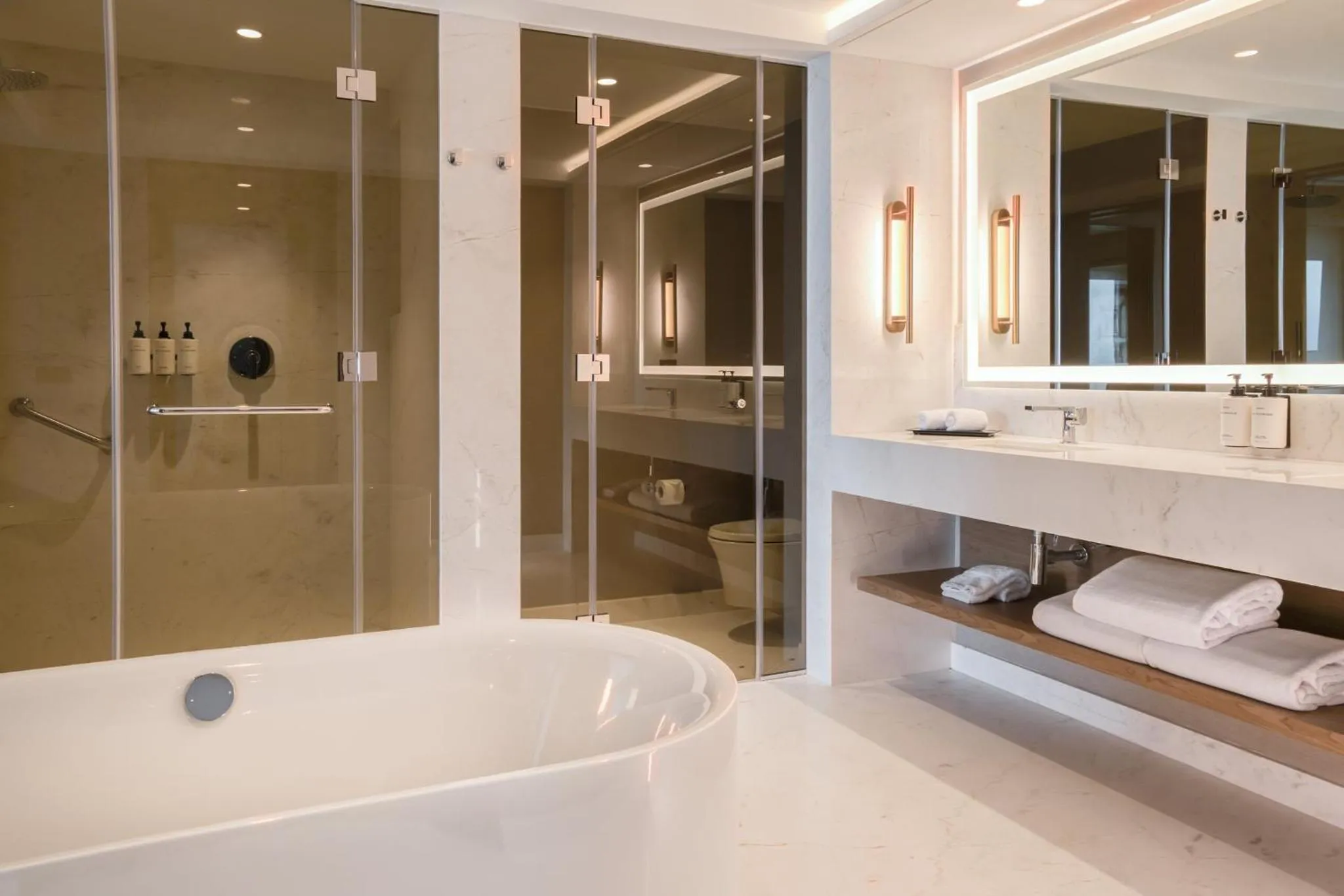 Bathroom in InterContinental Hotels Real Lima Miraflores by IHG