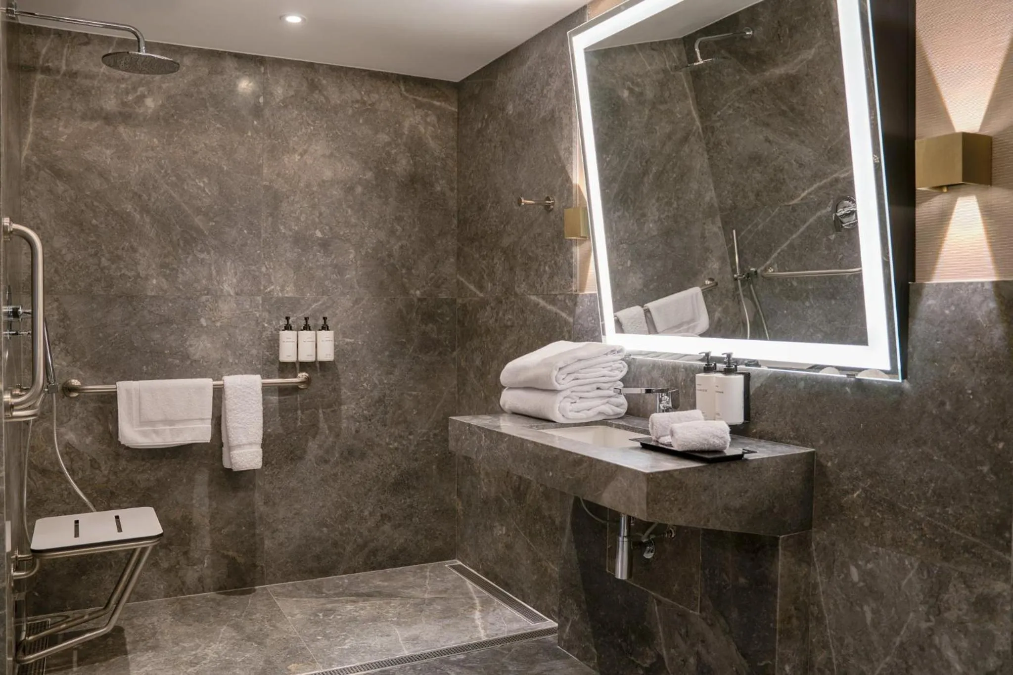 Bathroom in InterContinental Hotels Real Lima Miraflores by IHG