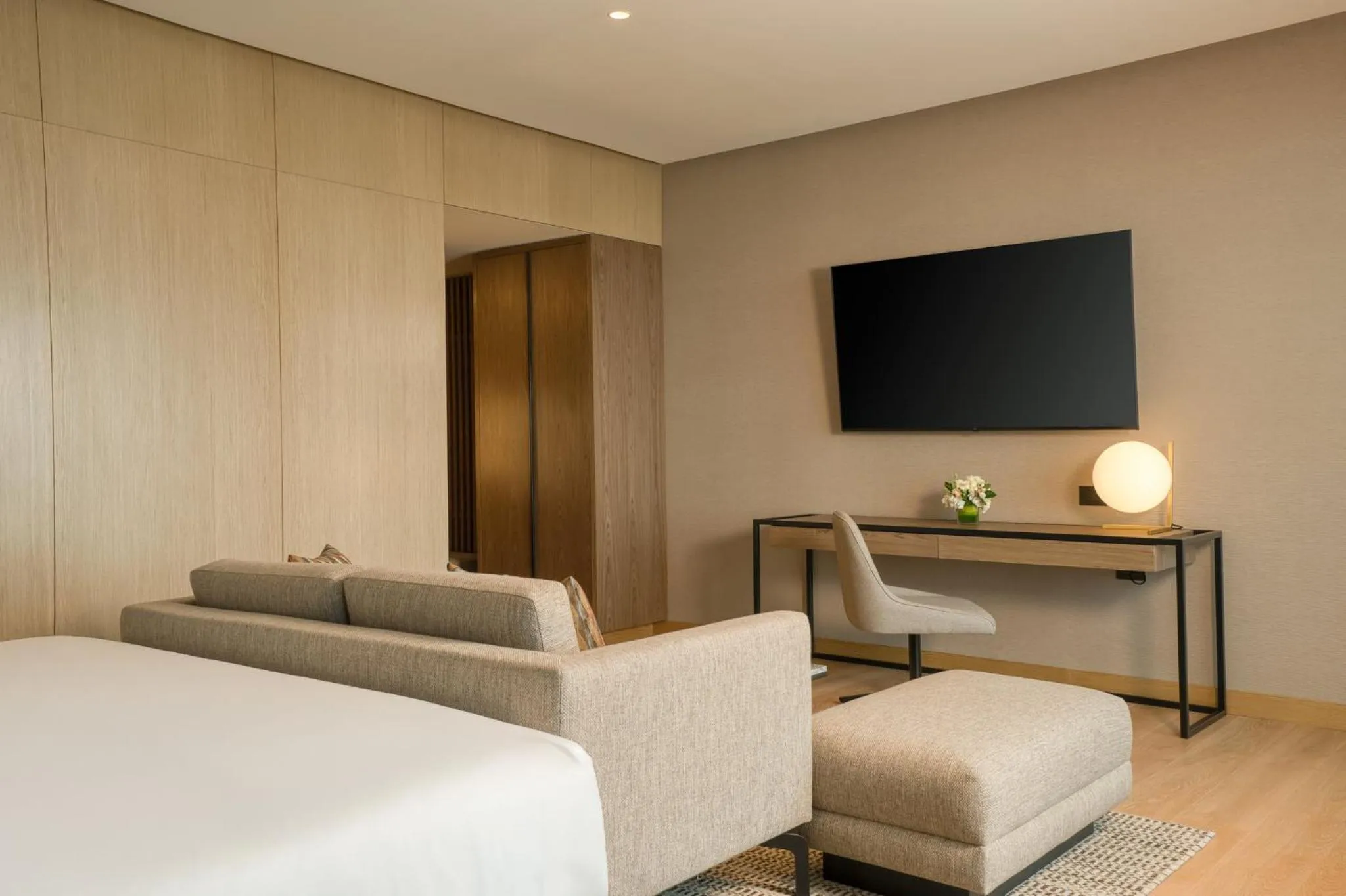 Photo of the whole room, Bed in InterContinental Hotels Real Lima Miraflores by IHG