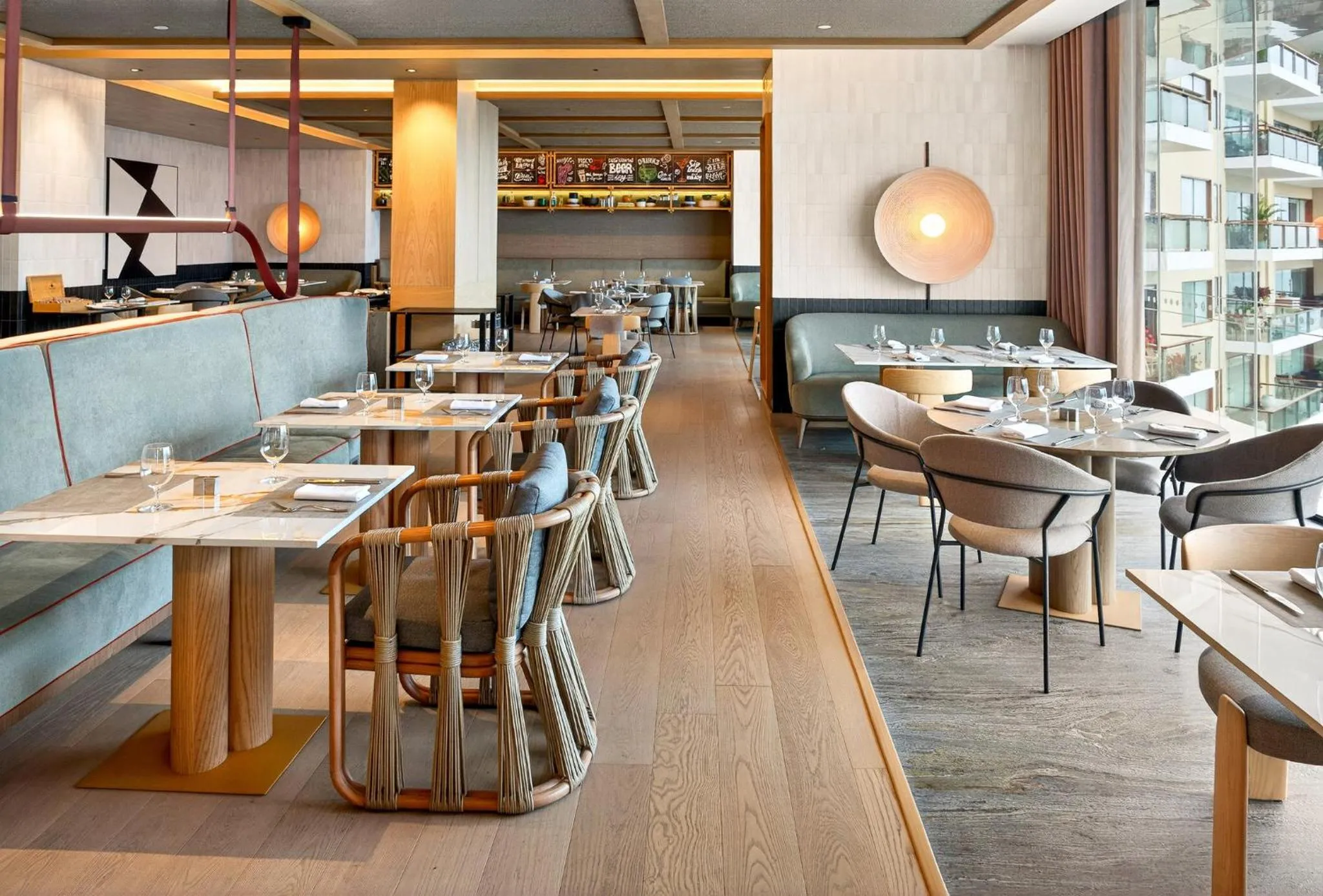 Restaurant/places to eat in Hotel Indigo Lima Miraflores by IHG