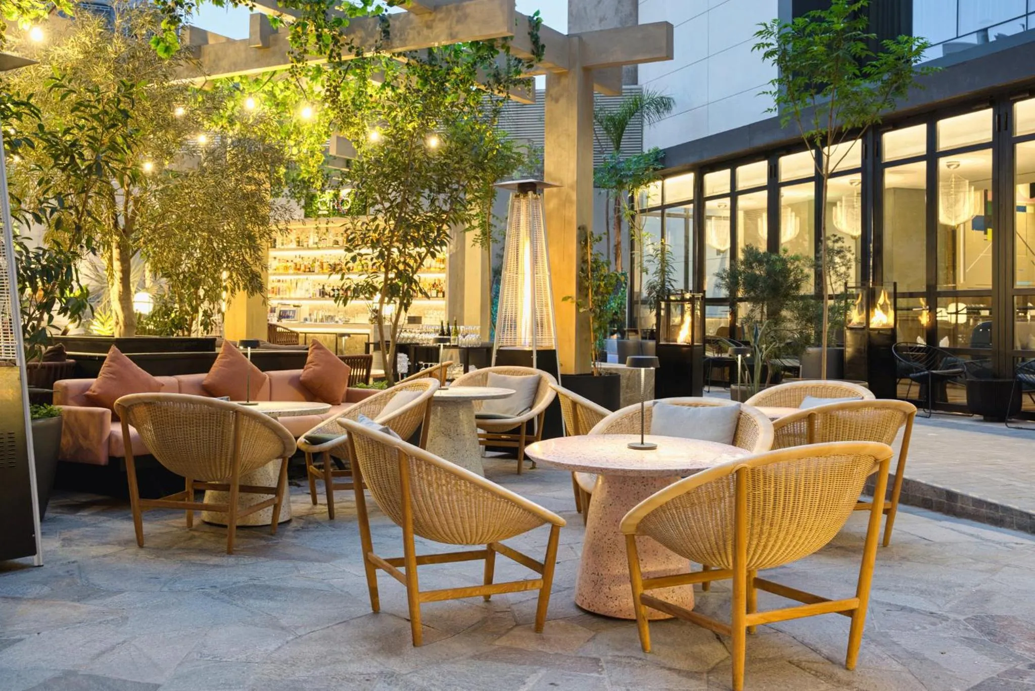 Restaurant/places to eat in Hotel Indigo Lima Miraflores by IHG