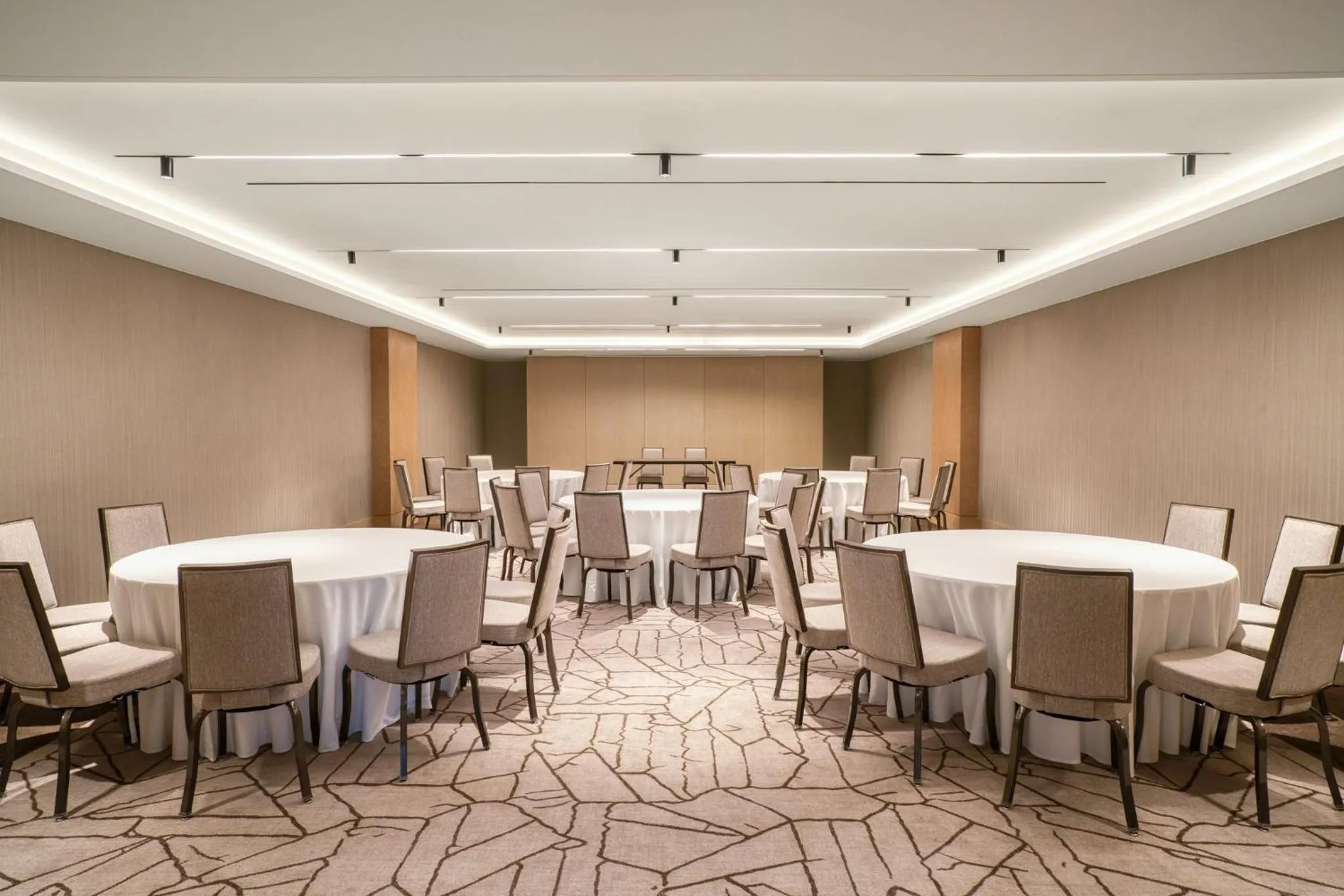 Meeting/conference room in Hotel Indigo Lima Miraflores by IHG