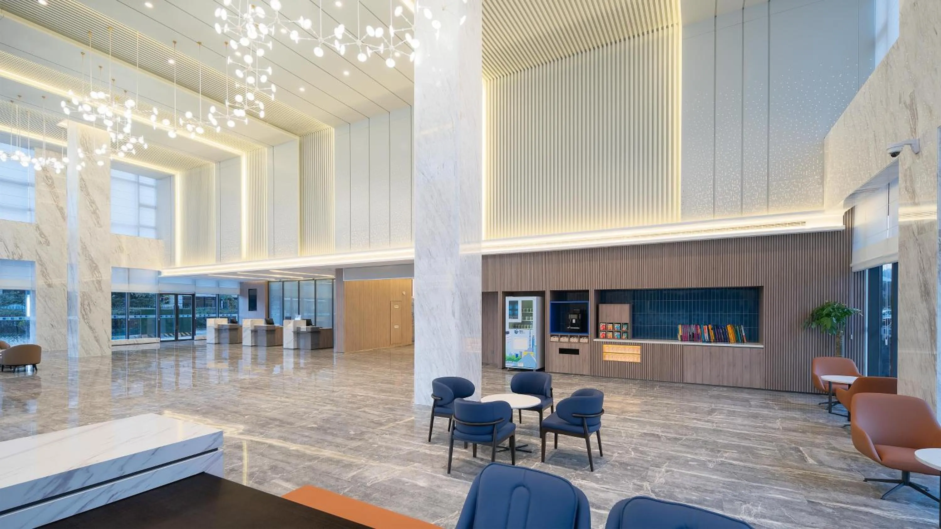 Lobby or reception in Holiday Inn Express Chenzhou Suxian by IHG