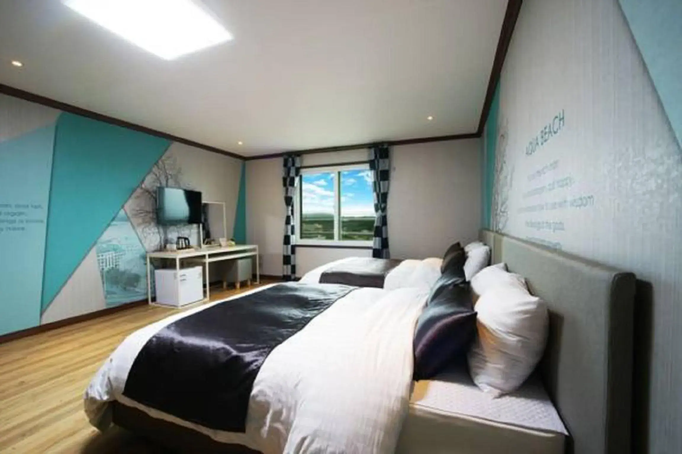 Deluxe Twin Room in Seongsan Aqua Beach Hotel Deluxe Twin Room in Seongsan Aqua Beach Hotel