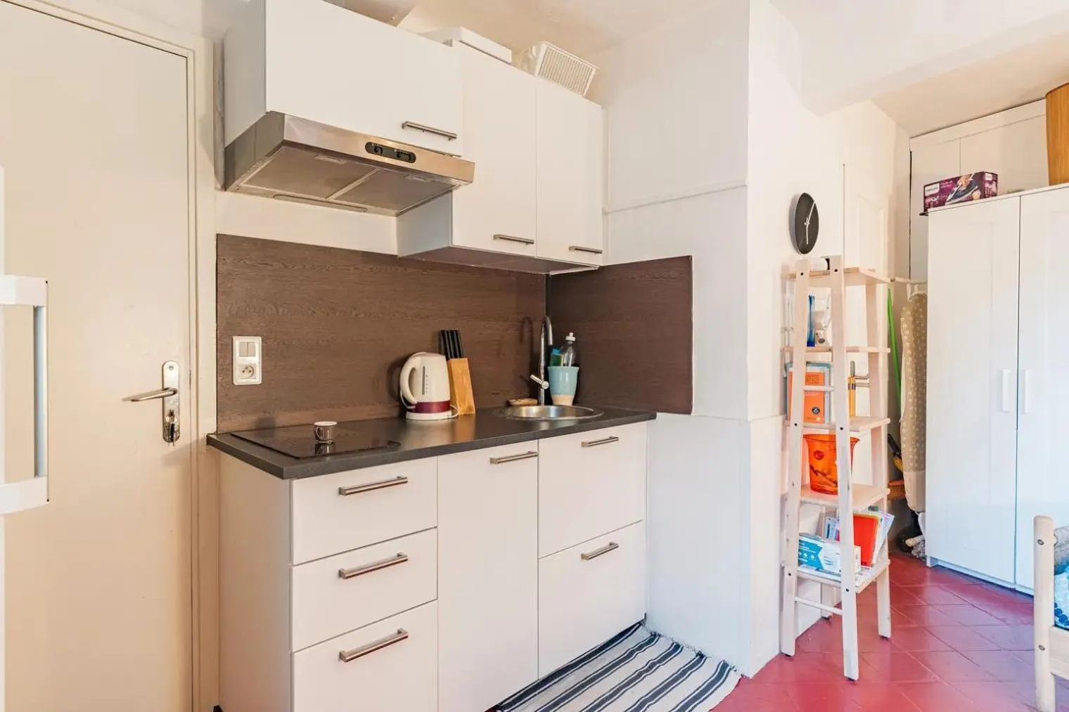 Kitchen or kitchenette in Finsonius Studios