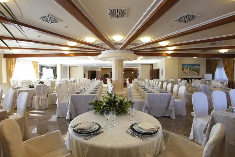 Banquet/Function facilities in Villa Luisa
