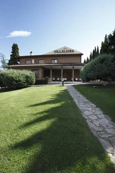Facade/entrance in Villa Luisa
