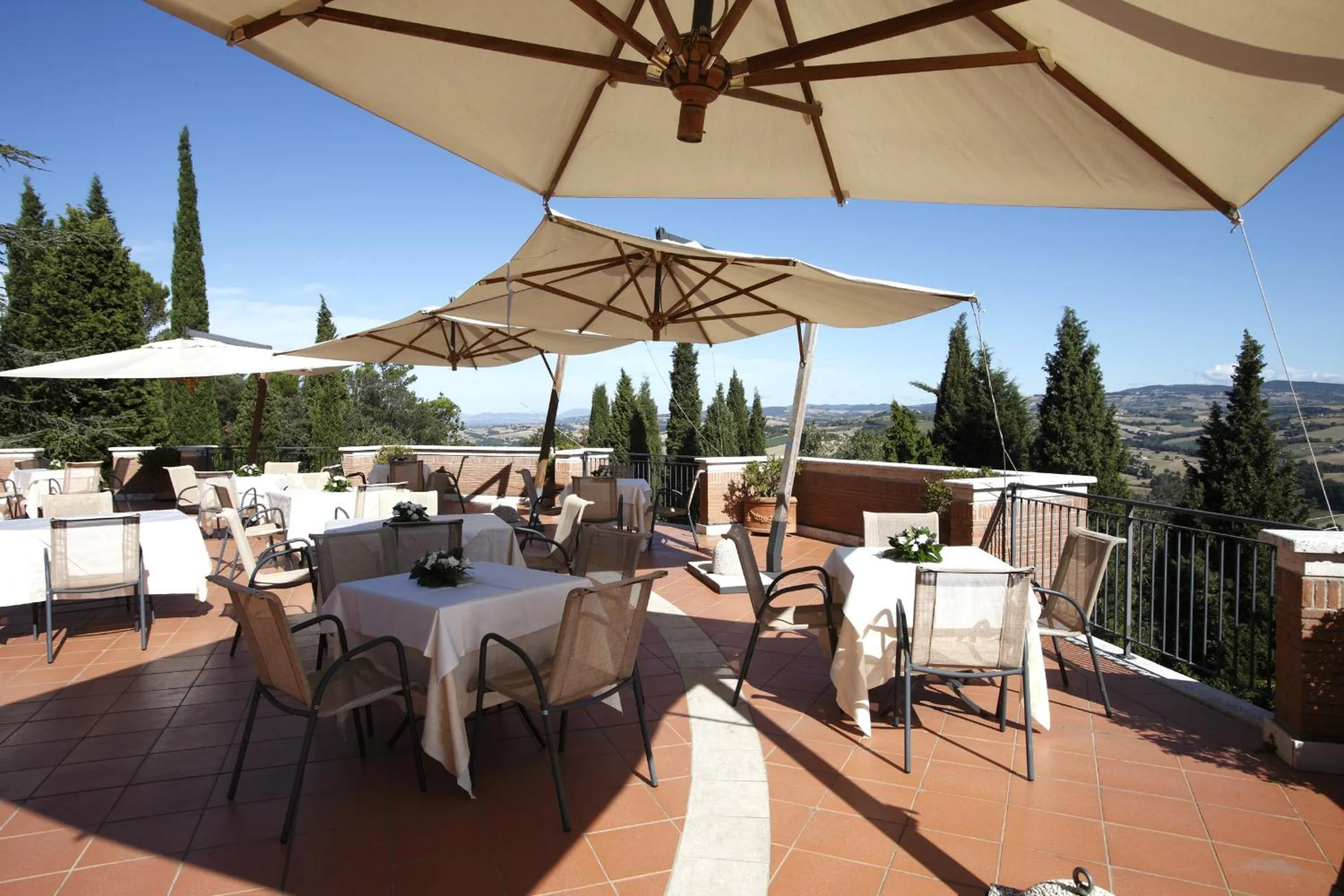 Facade/entrance in Villa Luisa