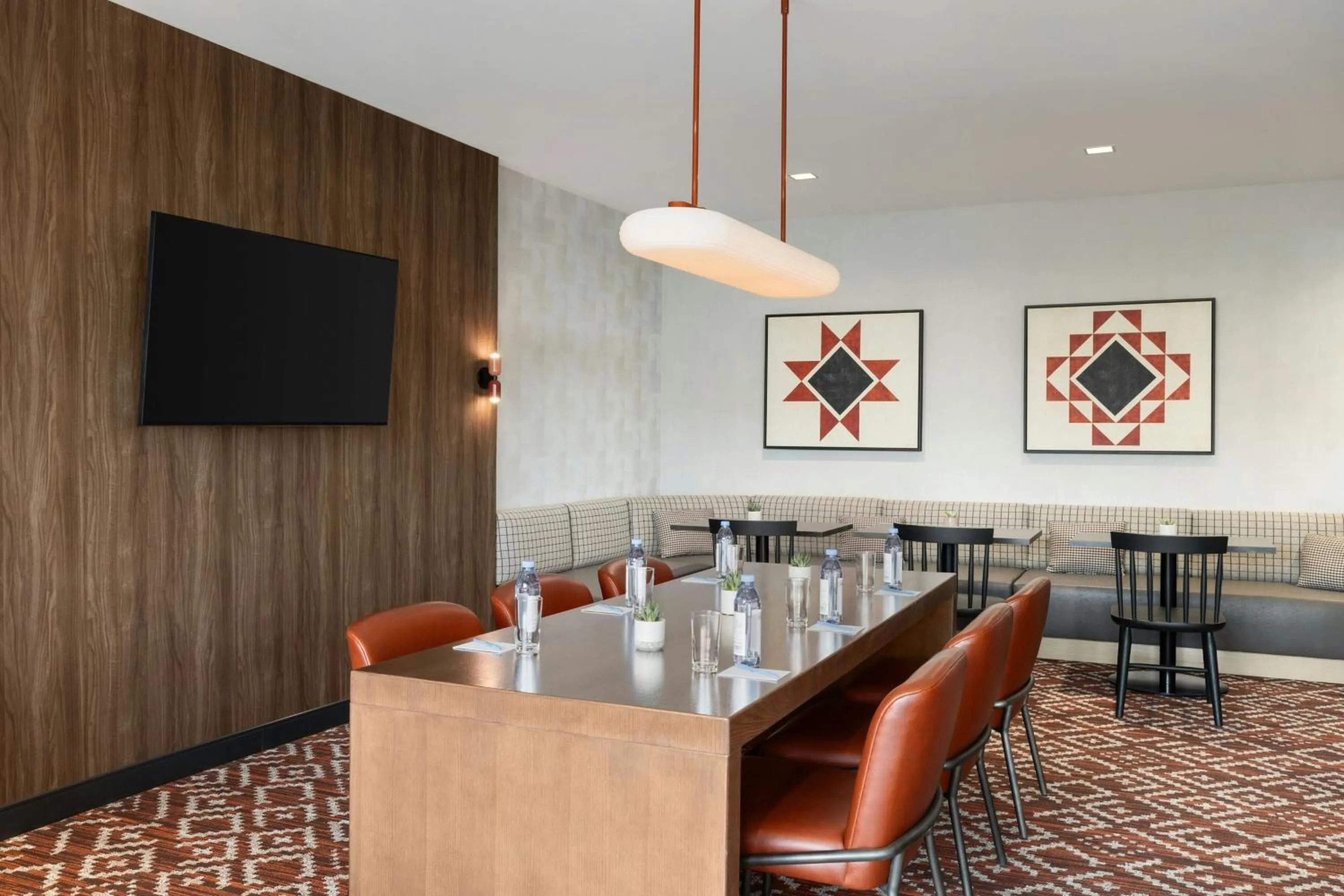Restaurant/places to eat in TownePlace Suites by Marriott Lancaster