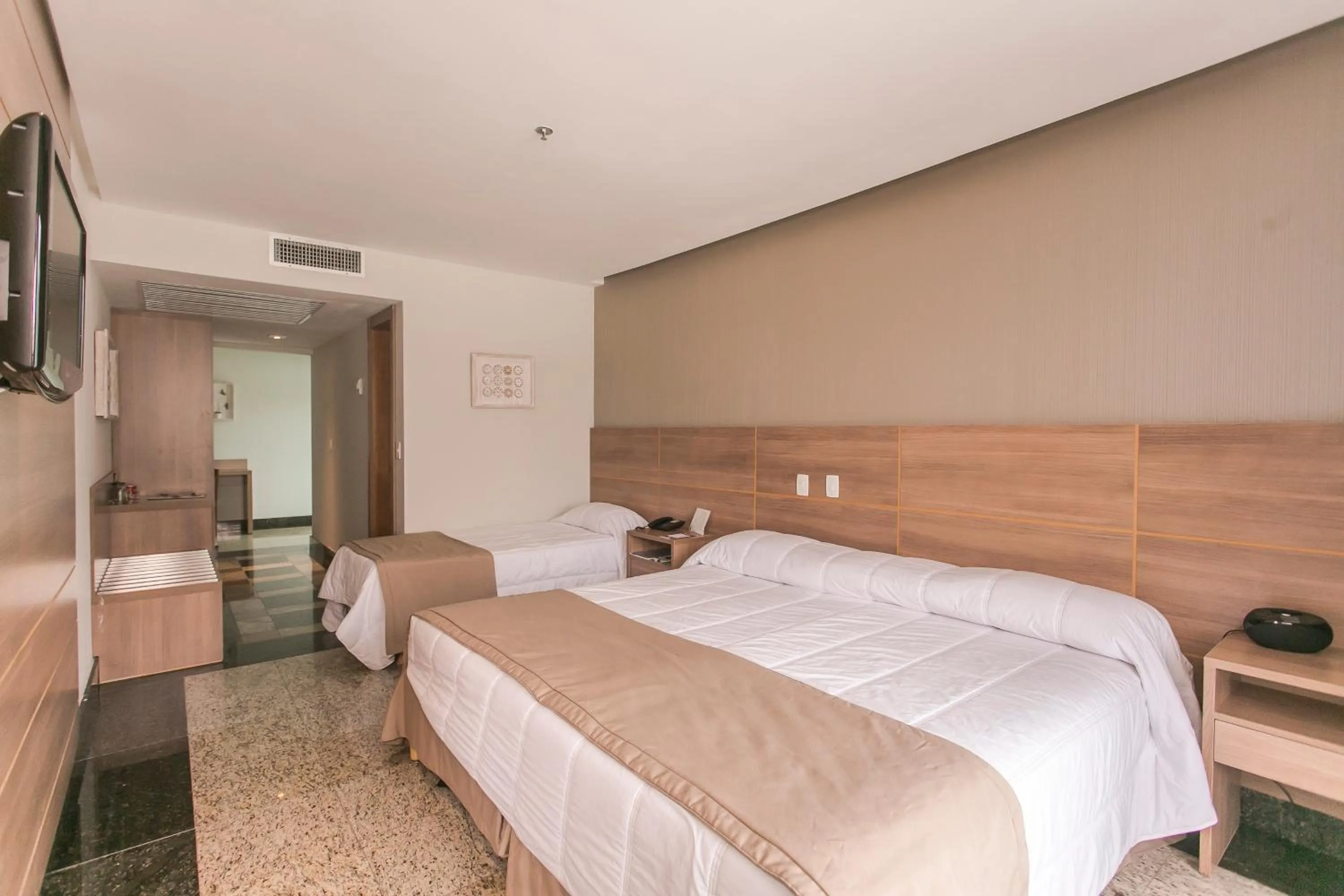 Photo of the whole room, Bed in Royalty Barra Hotel