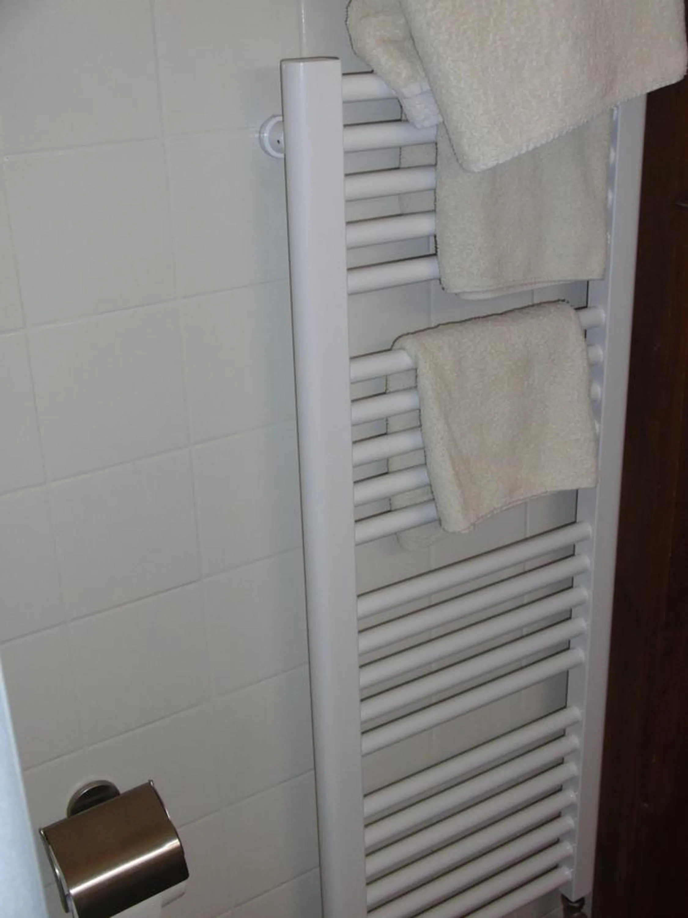 Bathroom in Gästehaus Loithaler