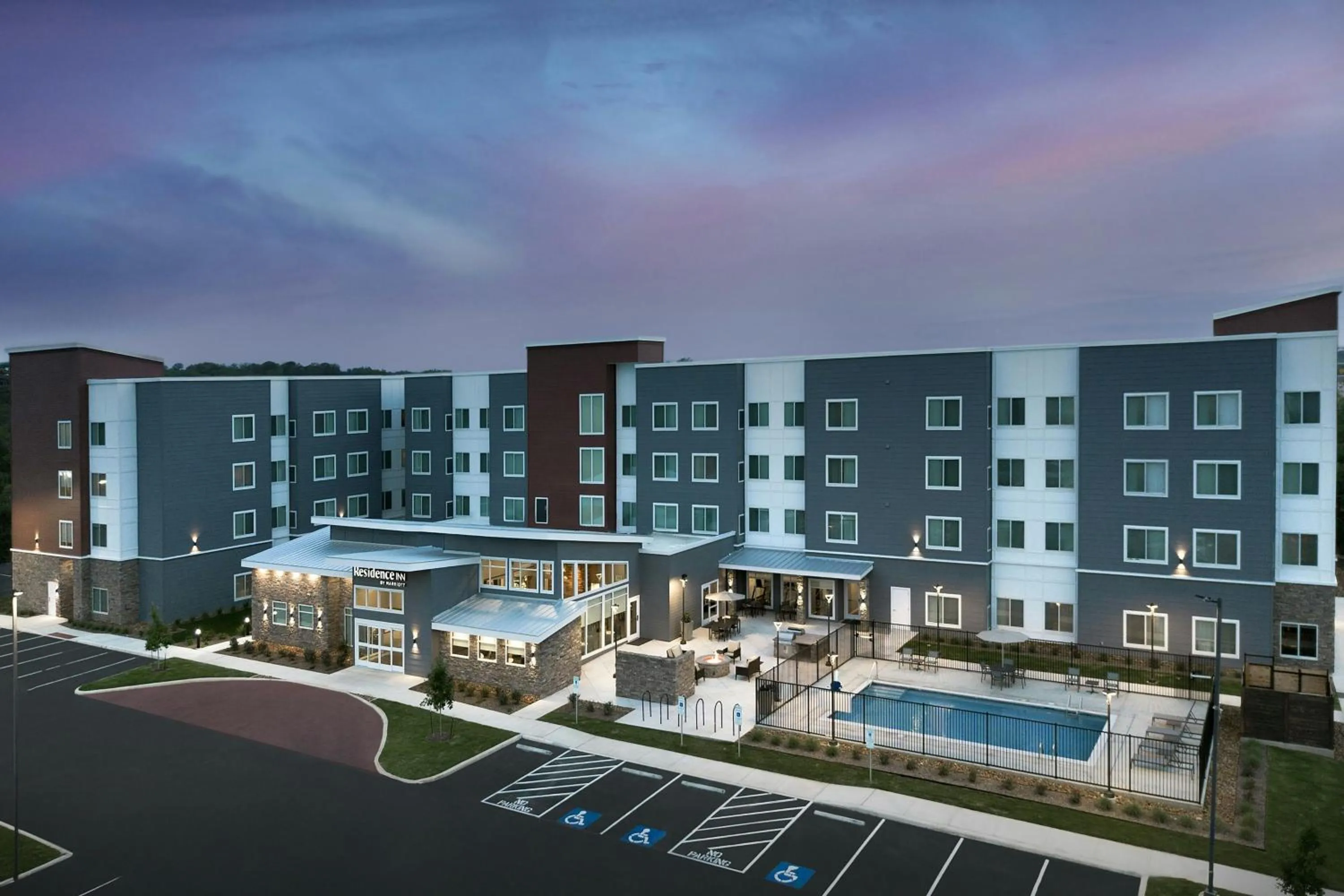 Property building in Residence Inn by Marriott San Antonio SeaWorld /Westover Hills