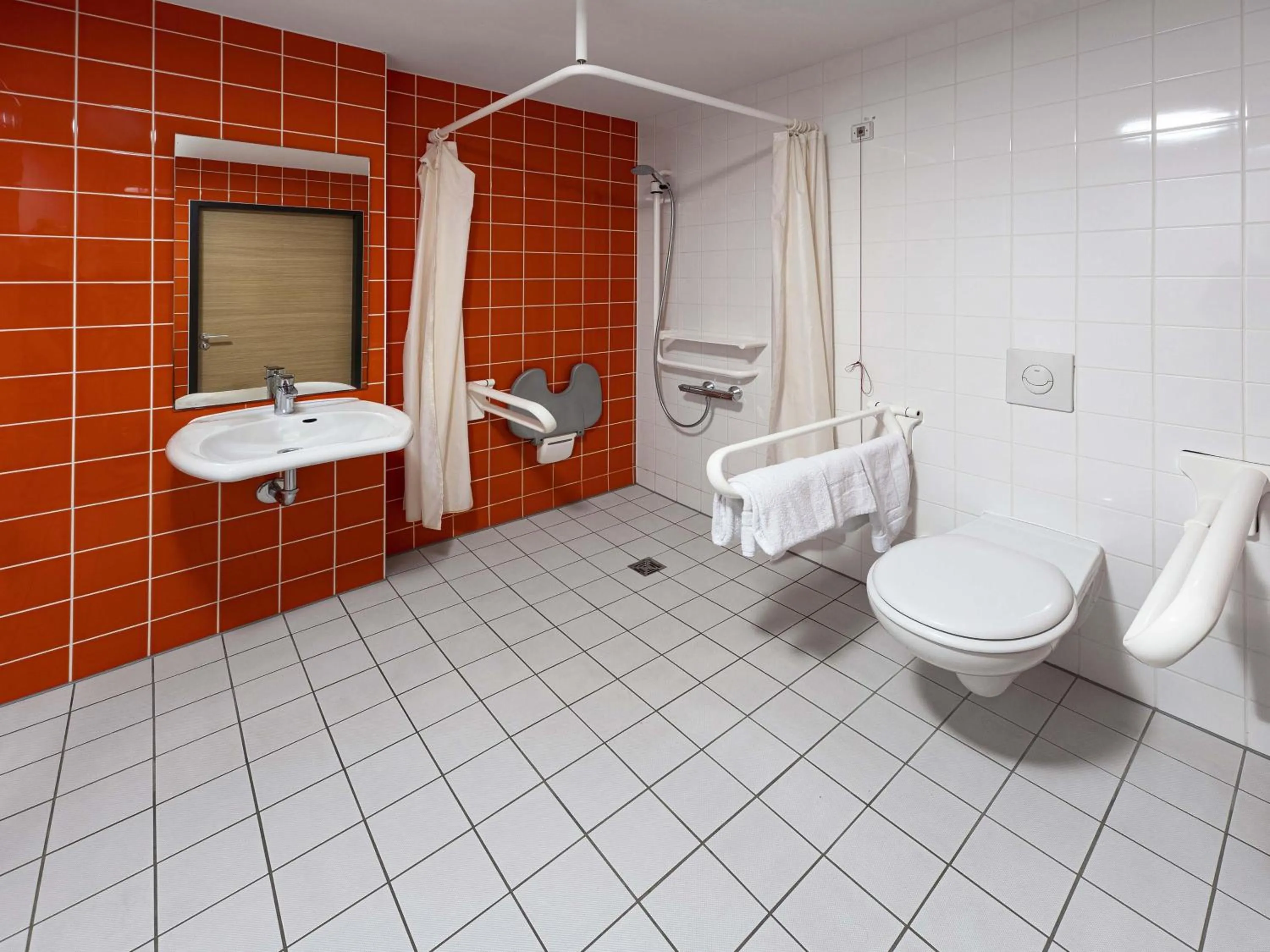 Shower in B&B Hotel Leipzig-City