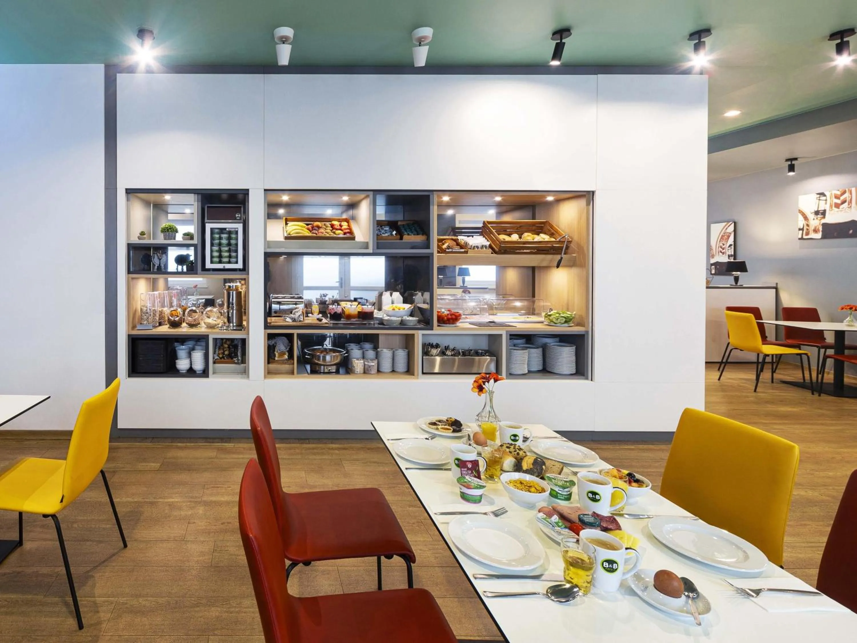 Restaurant/places to eat in B&B Hotel Leipzig-City