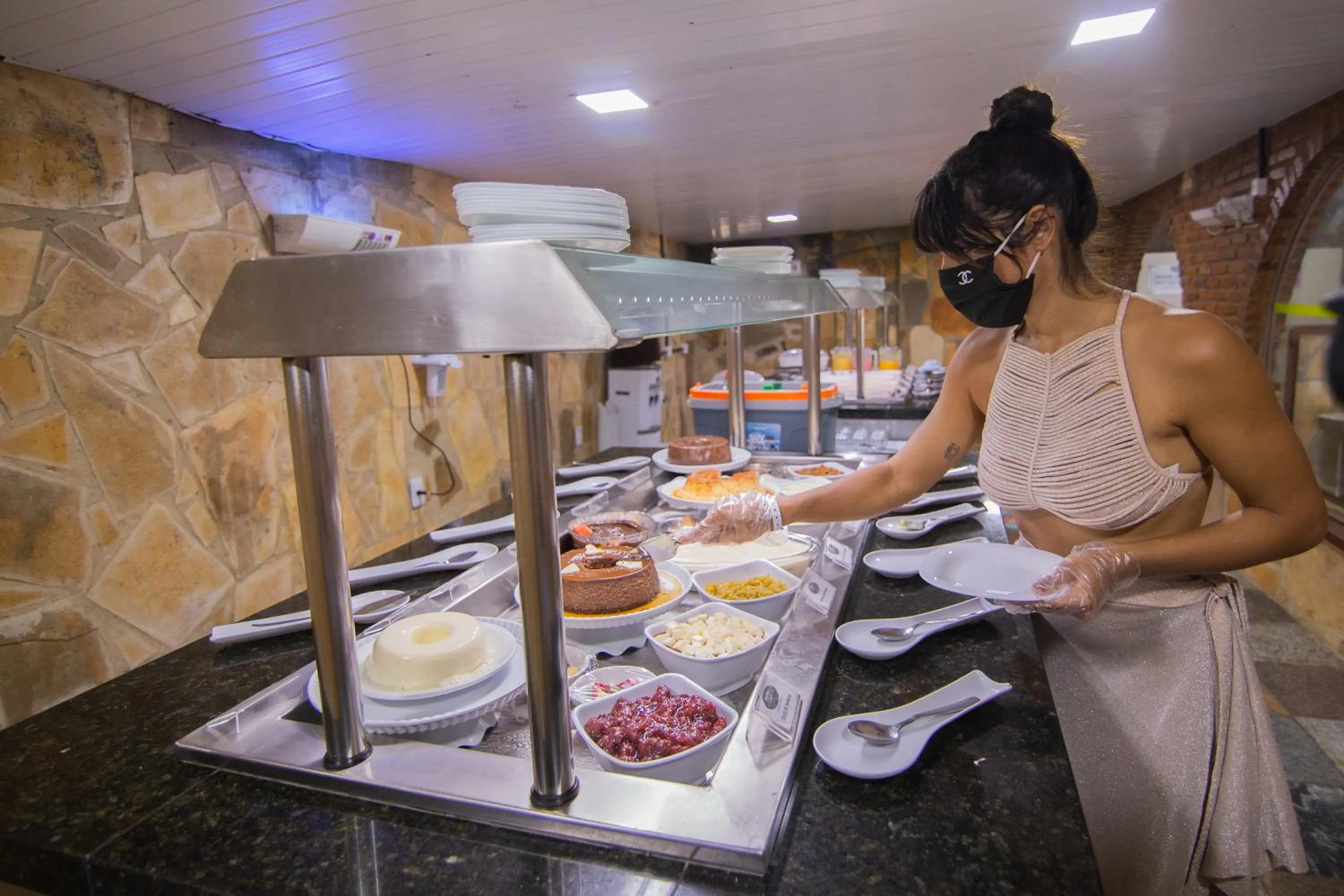 Food in Coliseum Beach Hotel All Inclusive