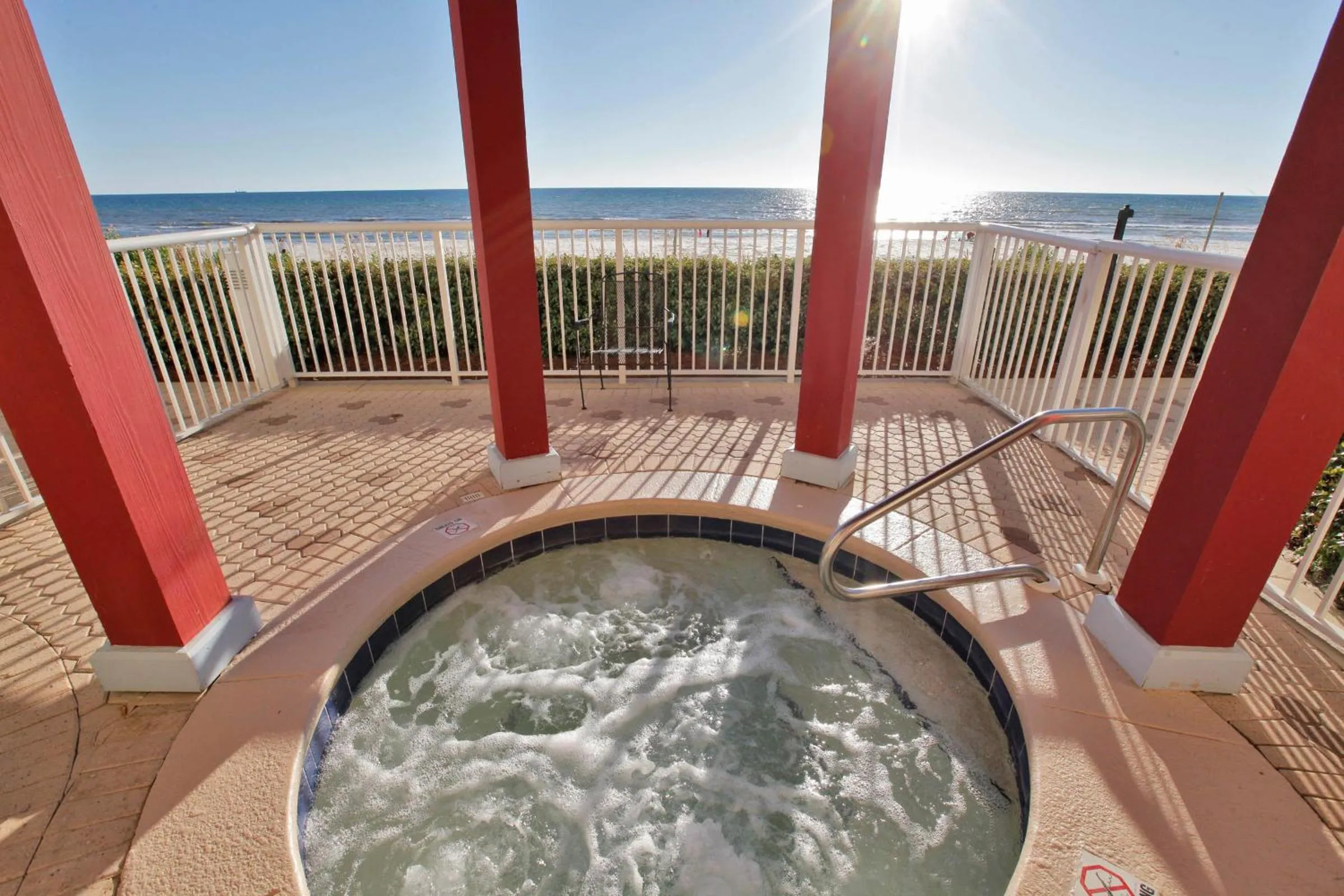 Hot Tub in Majestic Beach Resort Tower 2 by Panhandle Getaways