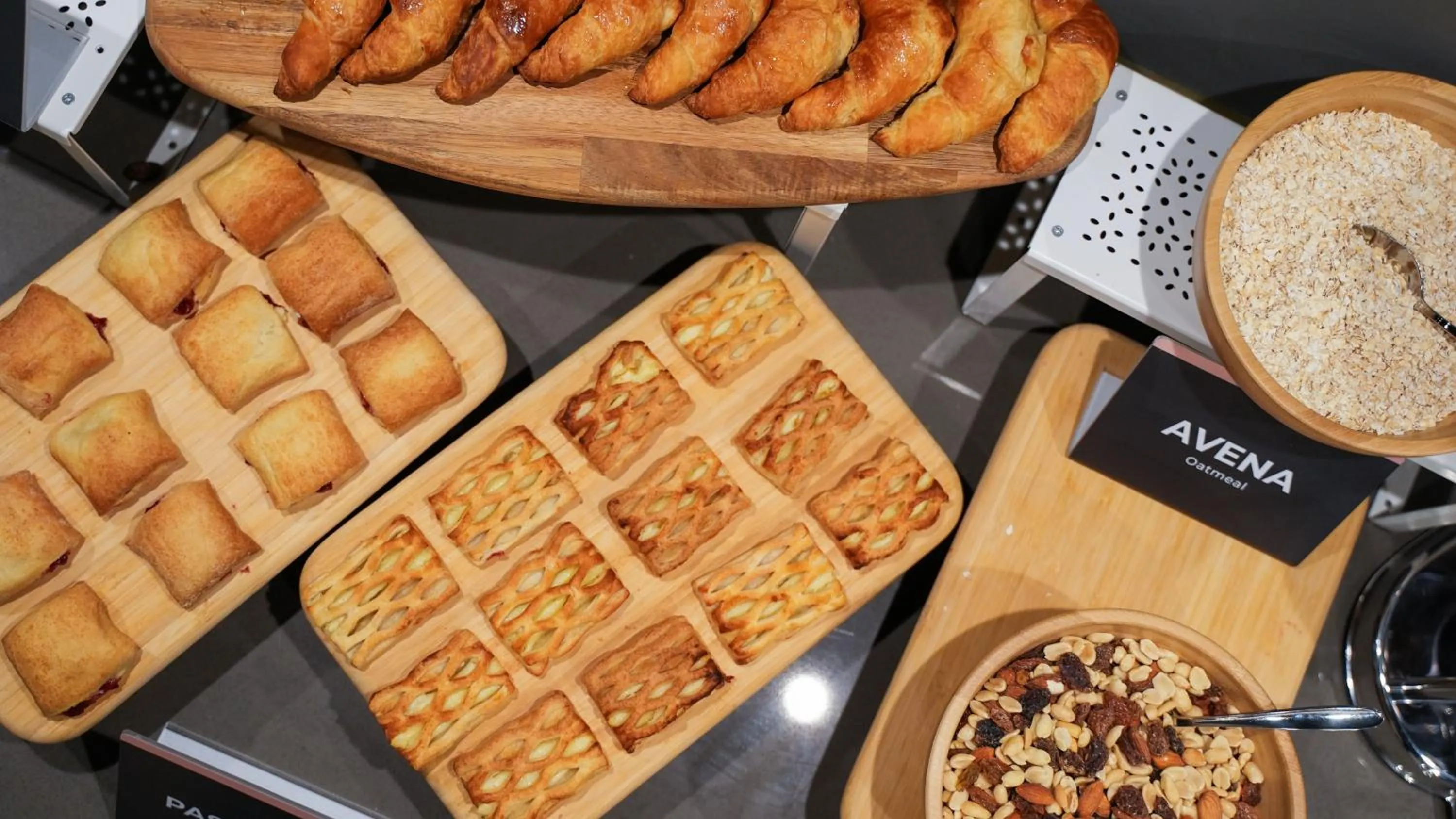 Breakfast in Spot Suites