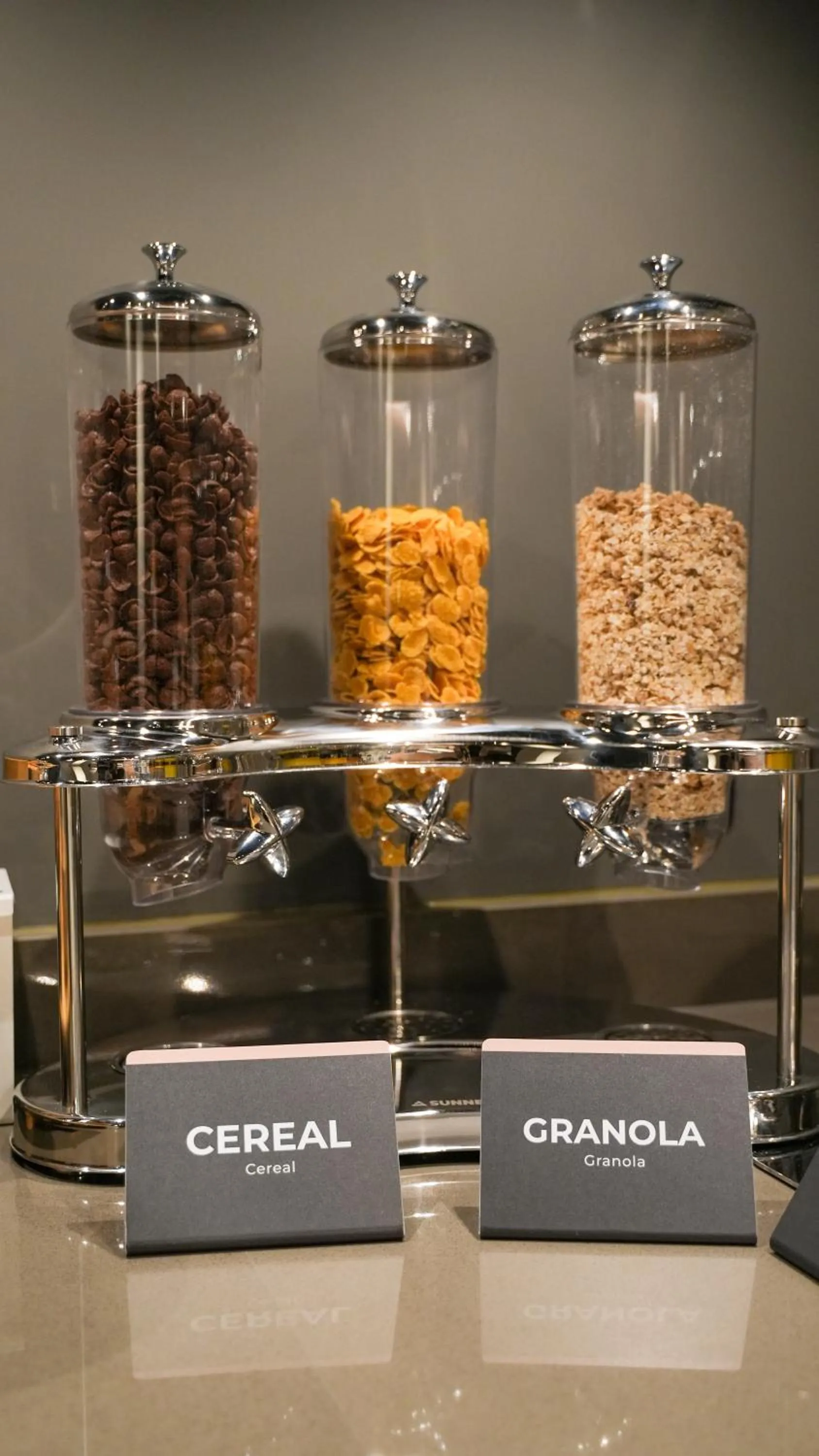 Food and drinks in Spot Suites