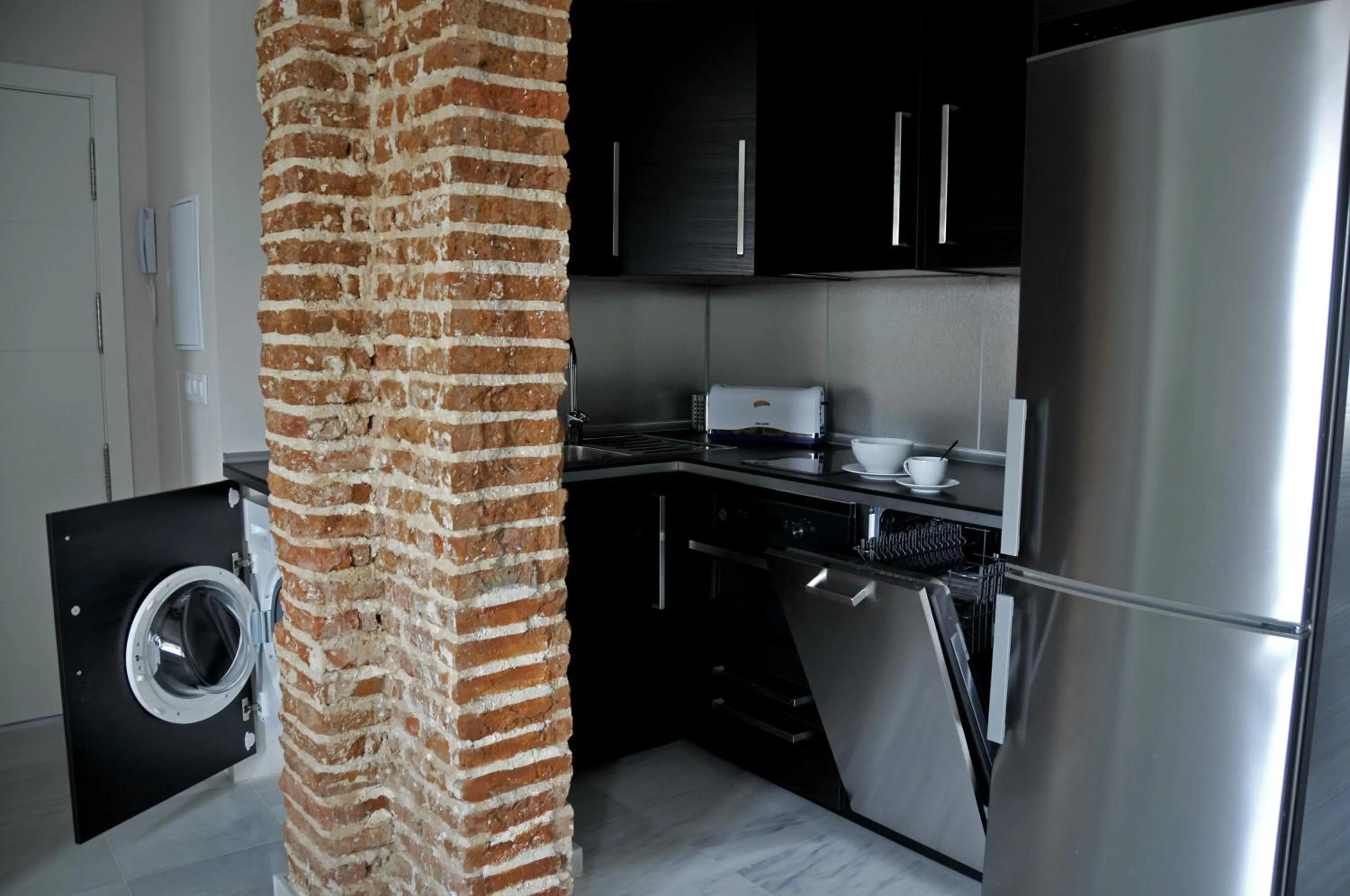 Photo of the whole room in RSI Apartamentos