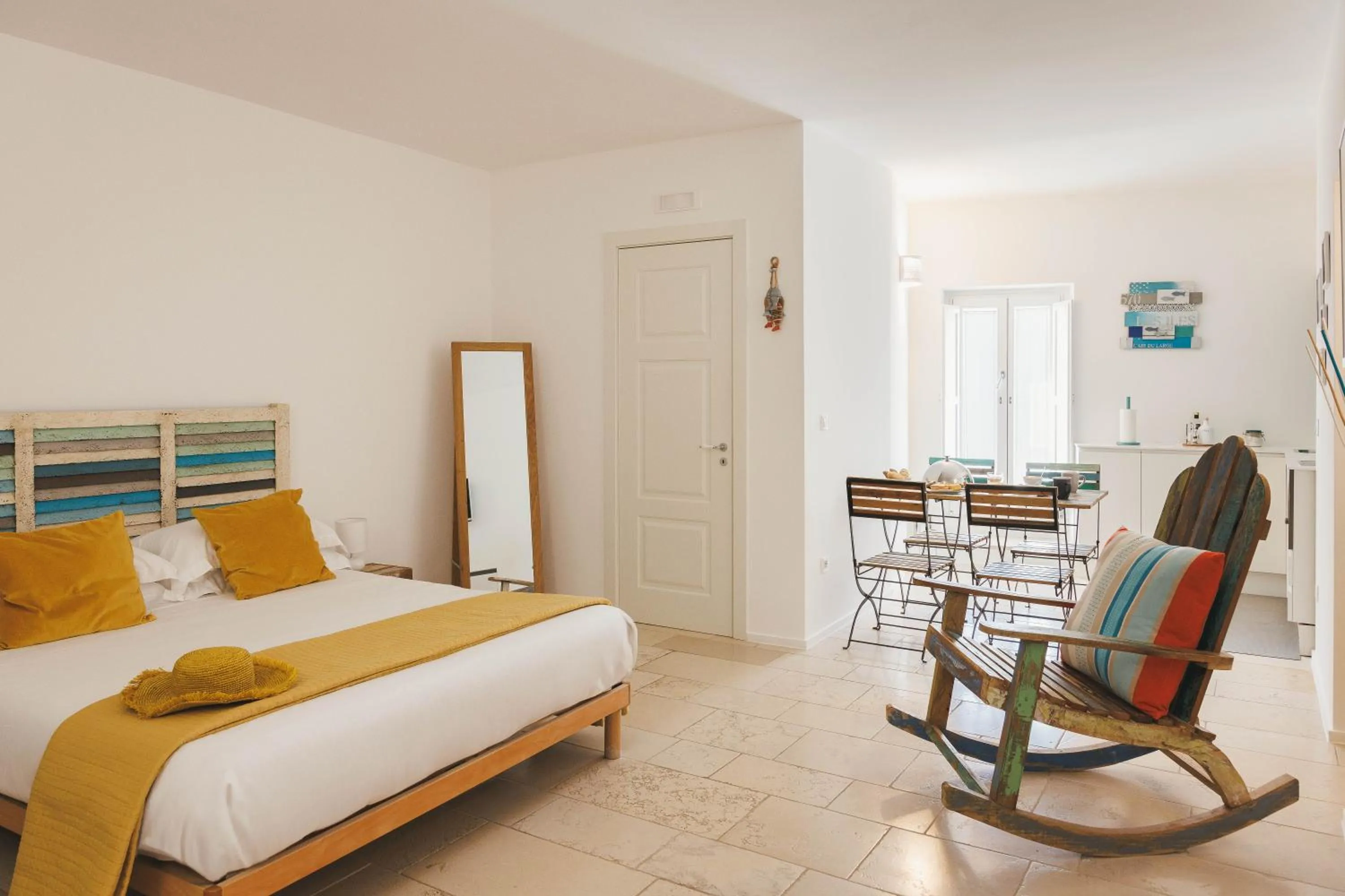 Living room, Bed in Santa Maria 24