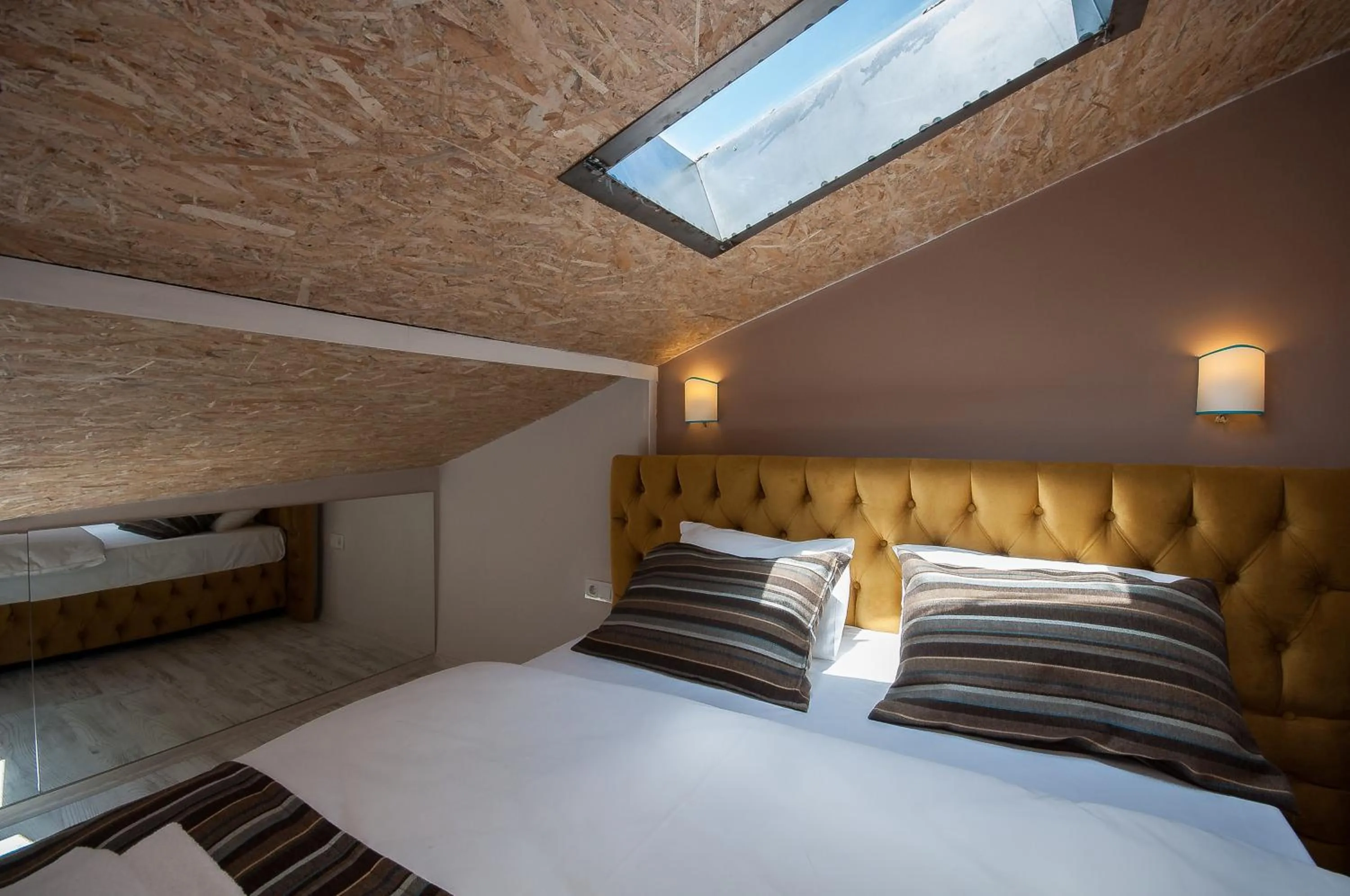 Bed in Newway Apartments