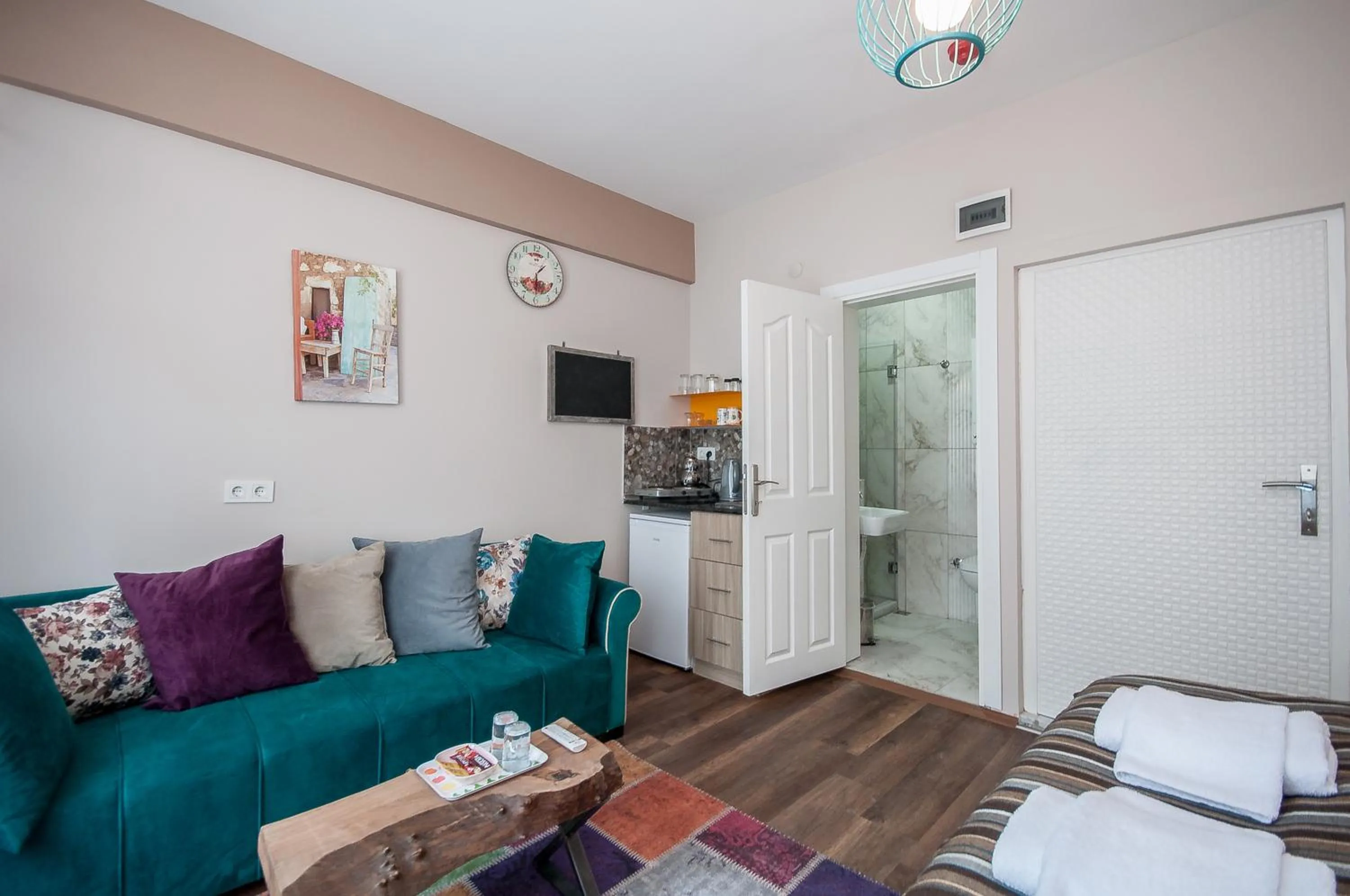 Seating area in Newway Apartments