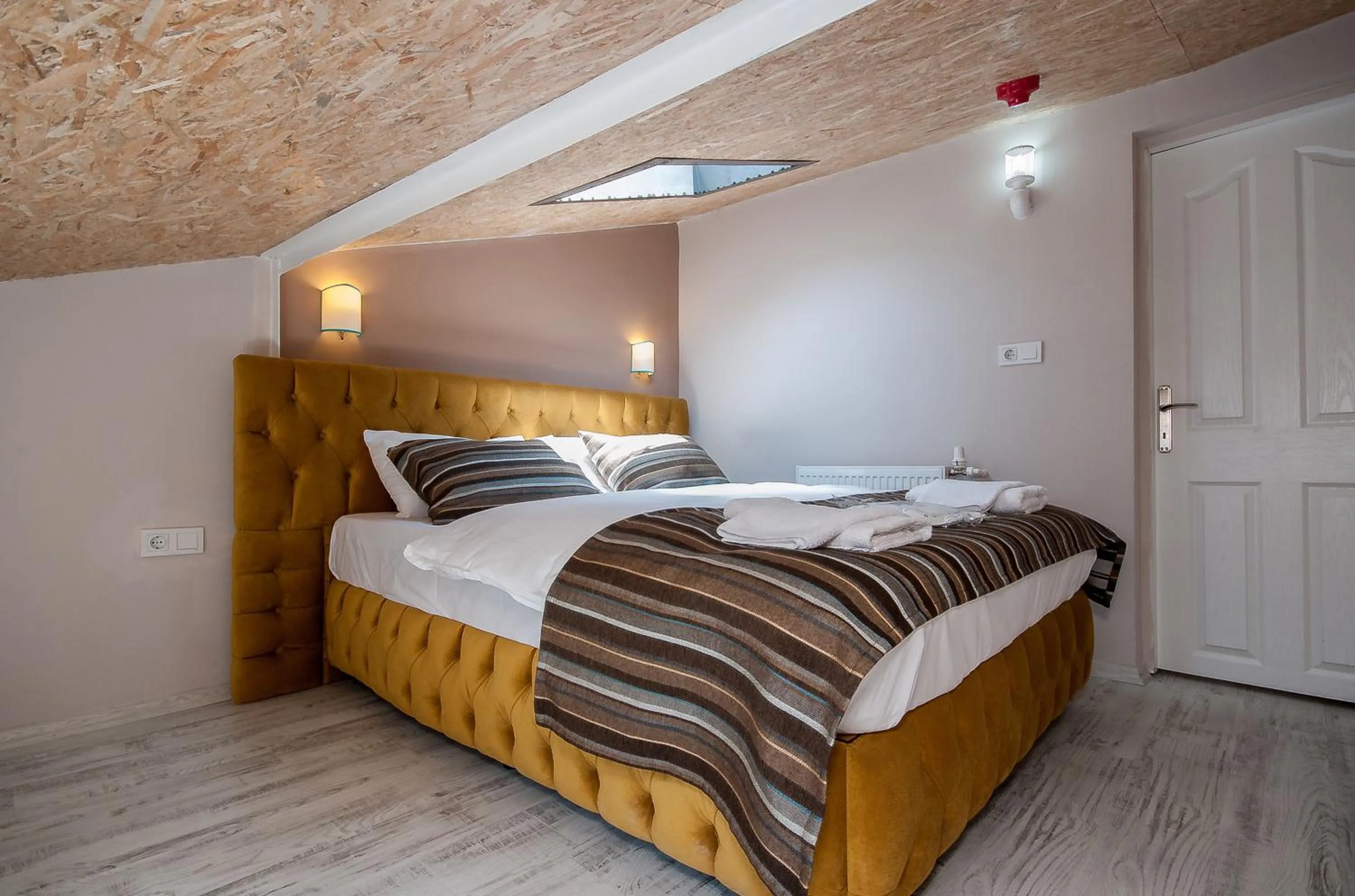 Bed in Newway Apartments