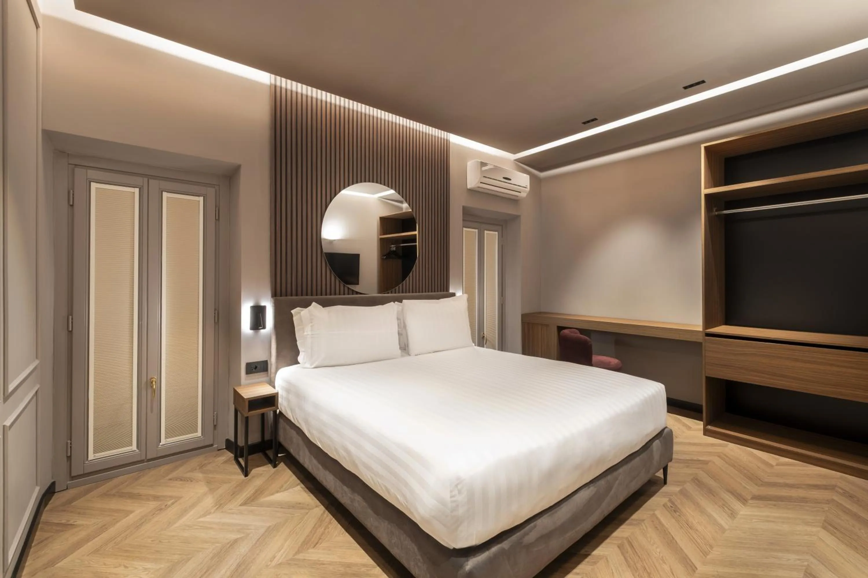 Bedroom, Bed in Oriana Homèl Roma