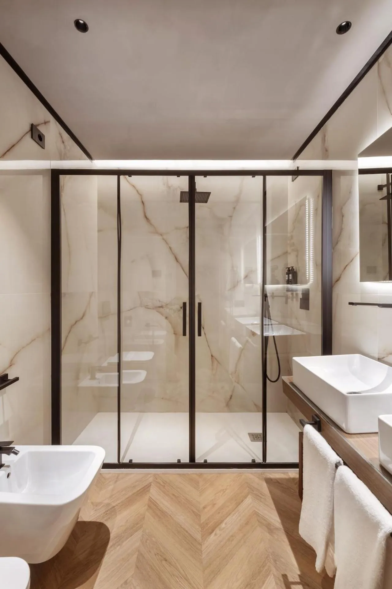 Bathroom in Oriana Homèl Roma