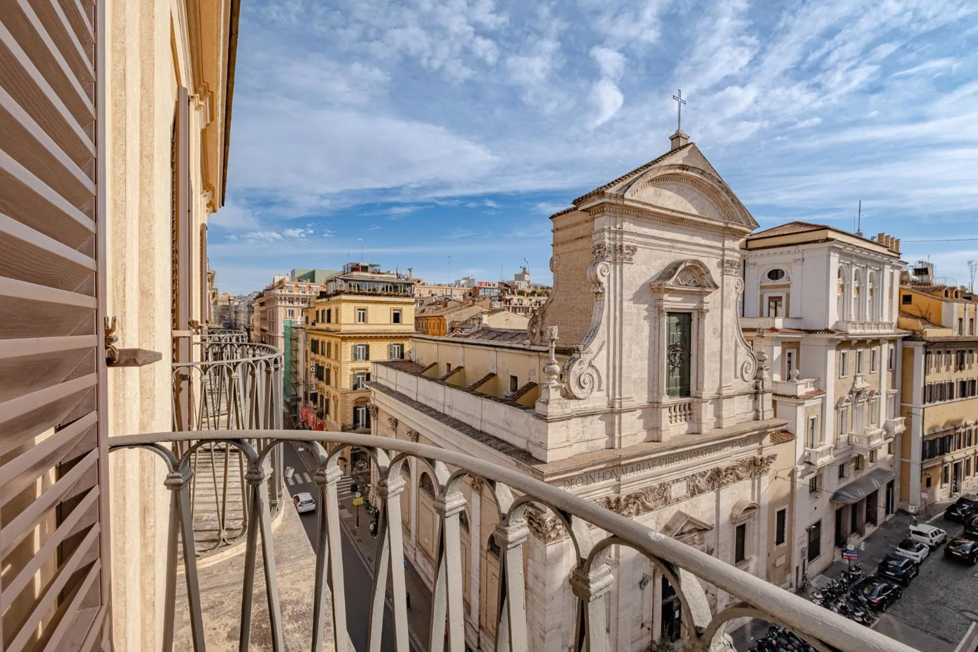 City view in Oriana Homèl Roma