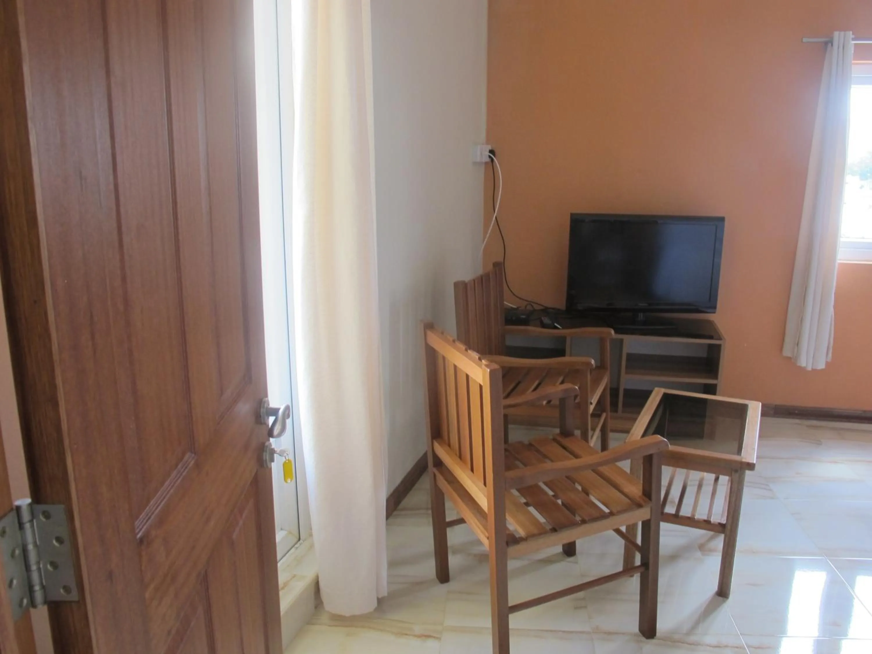 TV and multimedia in Auberge Le Rajah