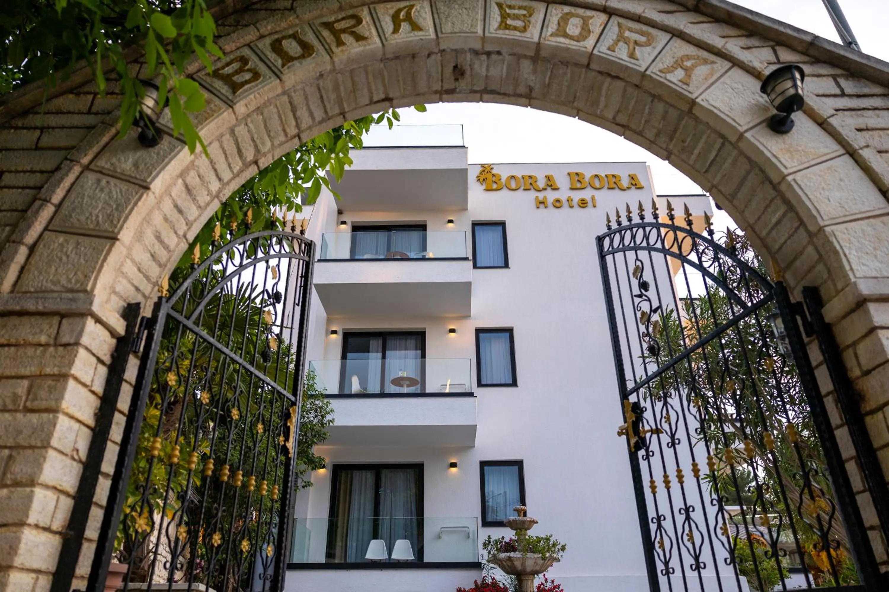 Bora Bora Hotel Ksamil