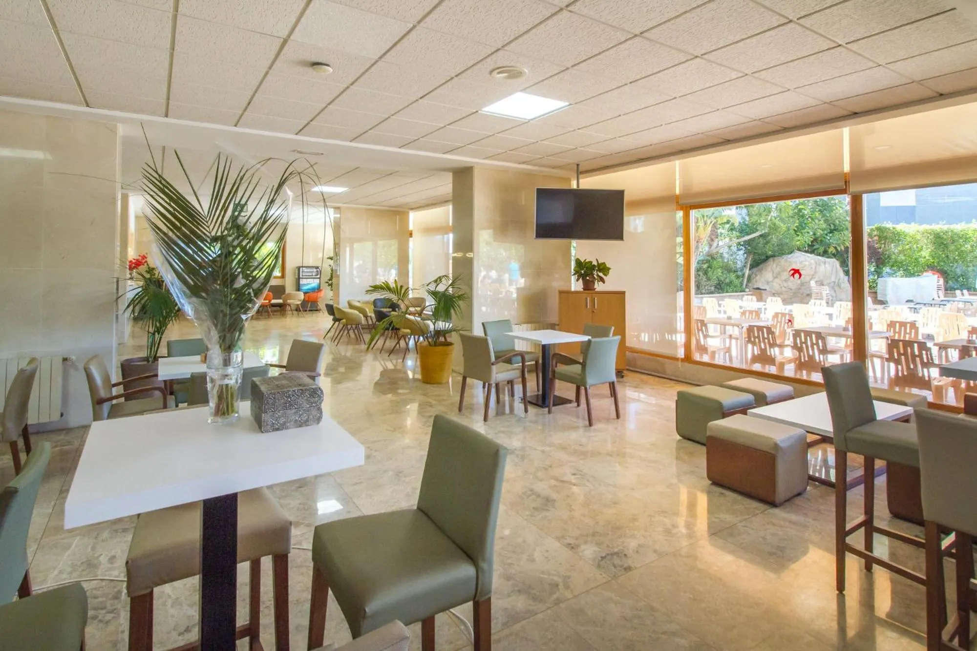 Lobby or reception in Apartamentos La Era Park