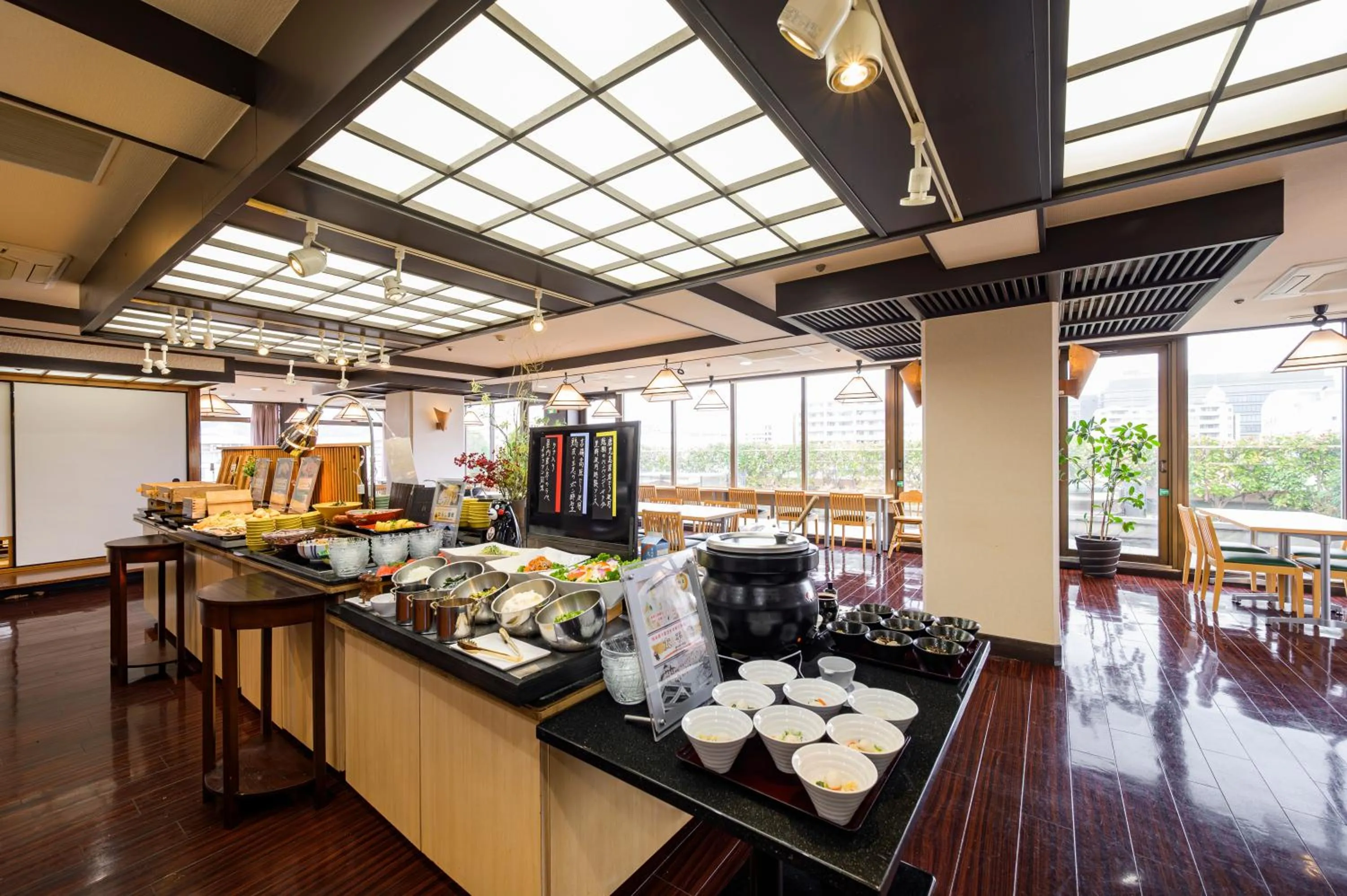 Restaurant/places to eat in HOTEL THE7 Kumamoto