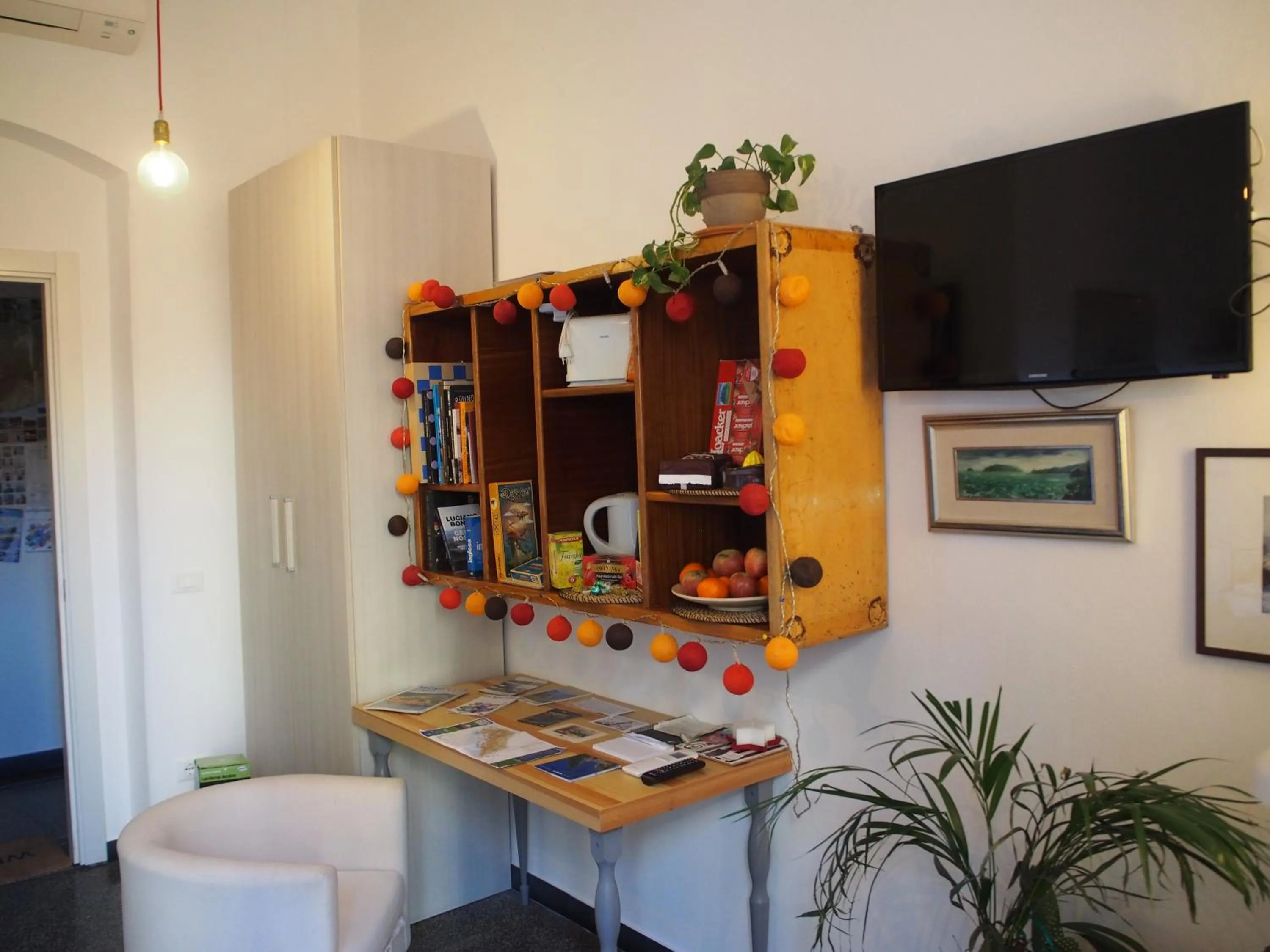 Library in B&B Cernaia 42