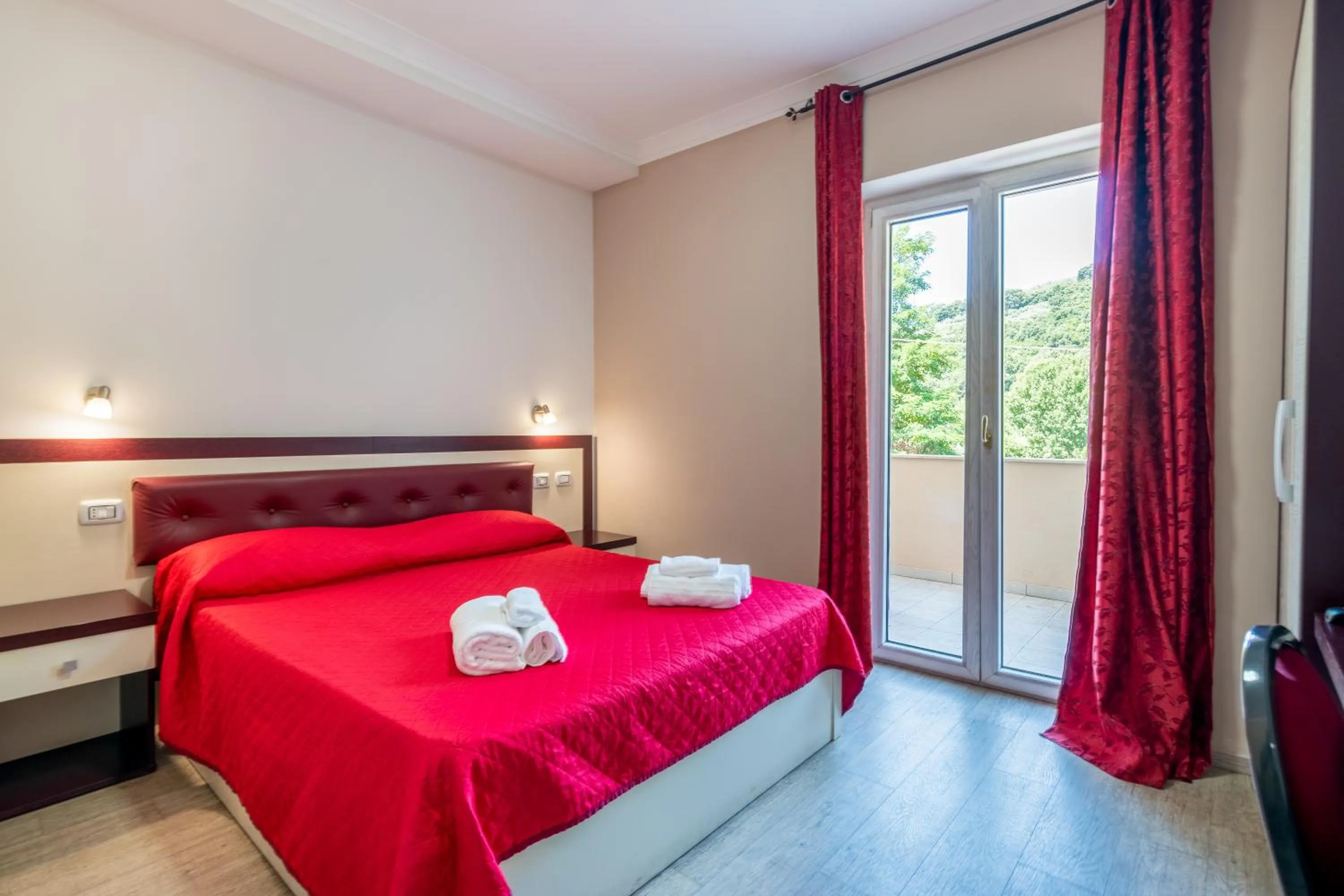 Bed in Hotel Ristorante La Mimosa