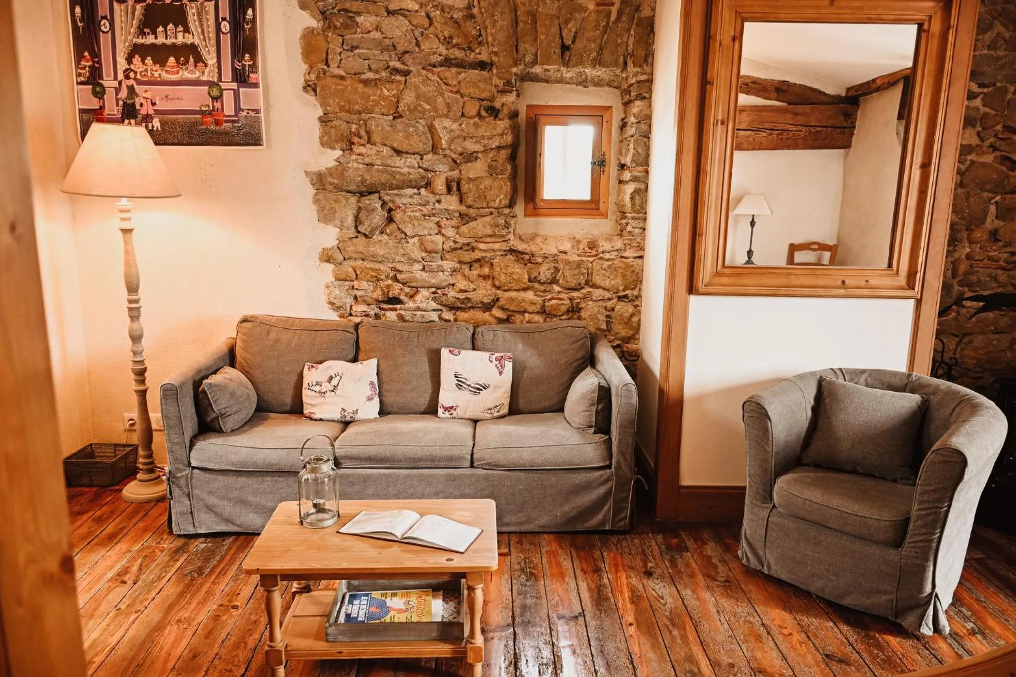 Living room in Demeure de la Carmine, sejour bien-etre d'exception, piscine, hammam, champagne