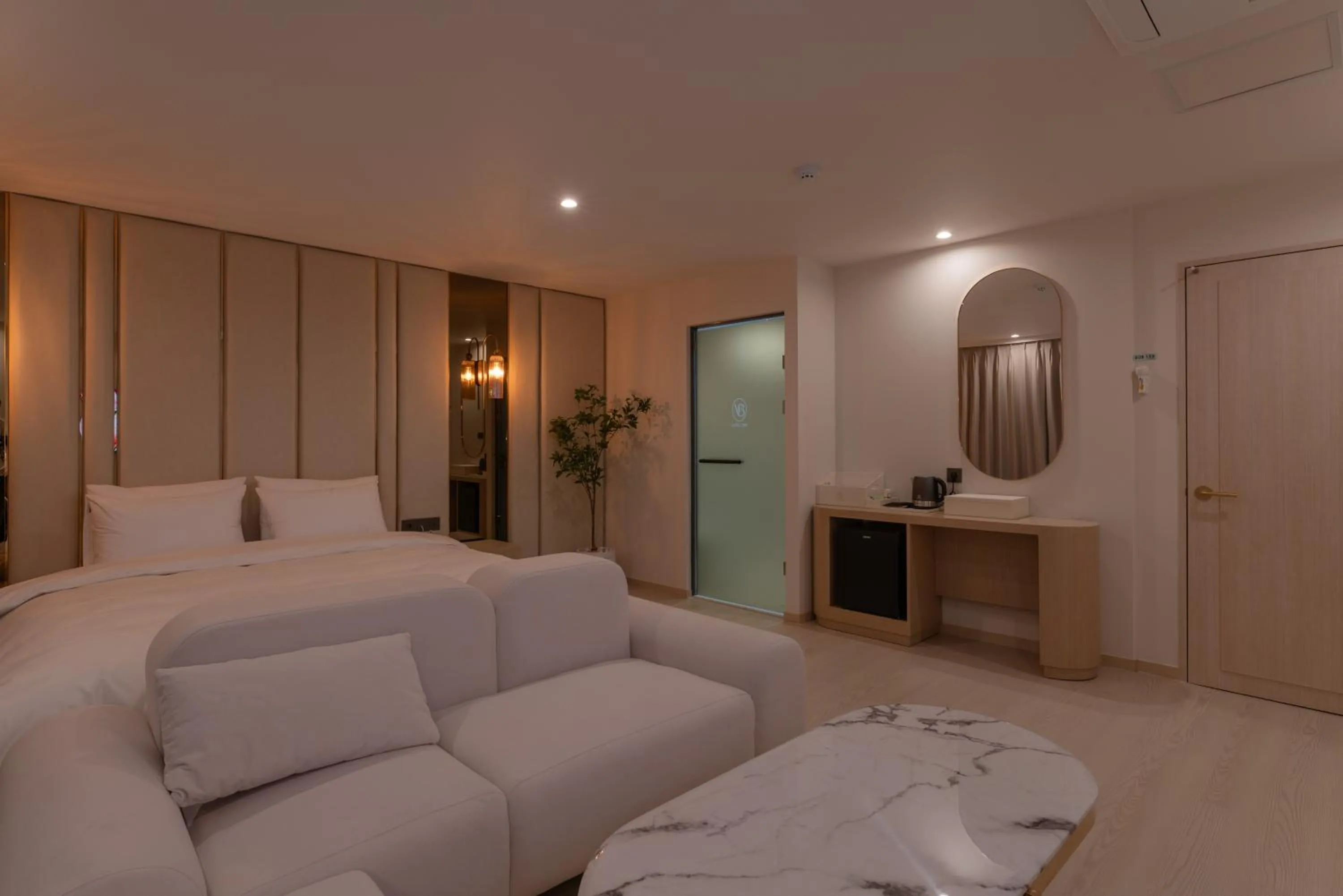 Bed in Vibe Hotel Gimhae Jangyu