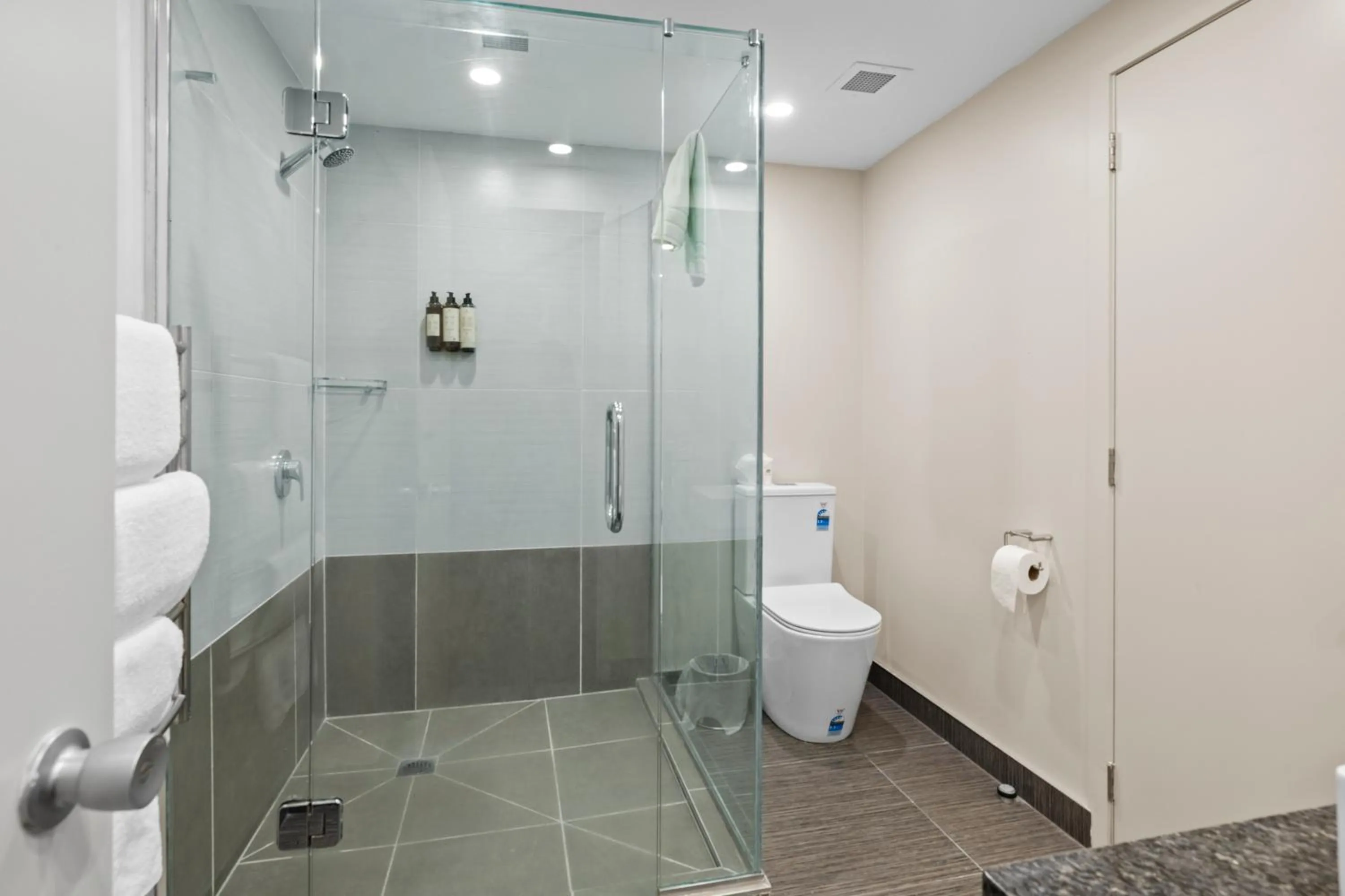 Bathroom in Imperial Hotel Rotorua